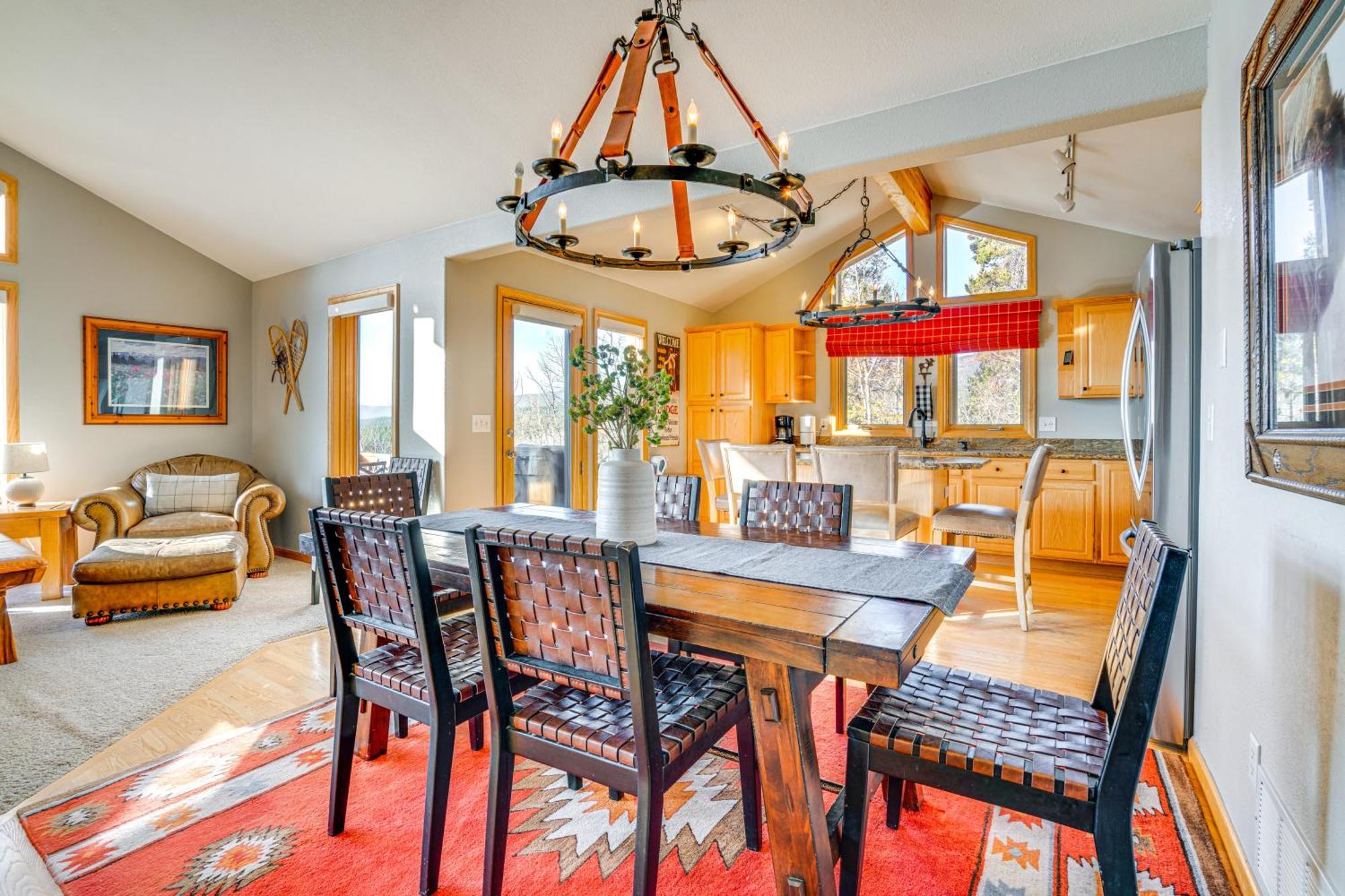 Luxe Mtn View, Deck And Grill Holiday home *