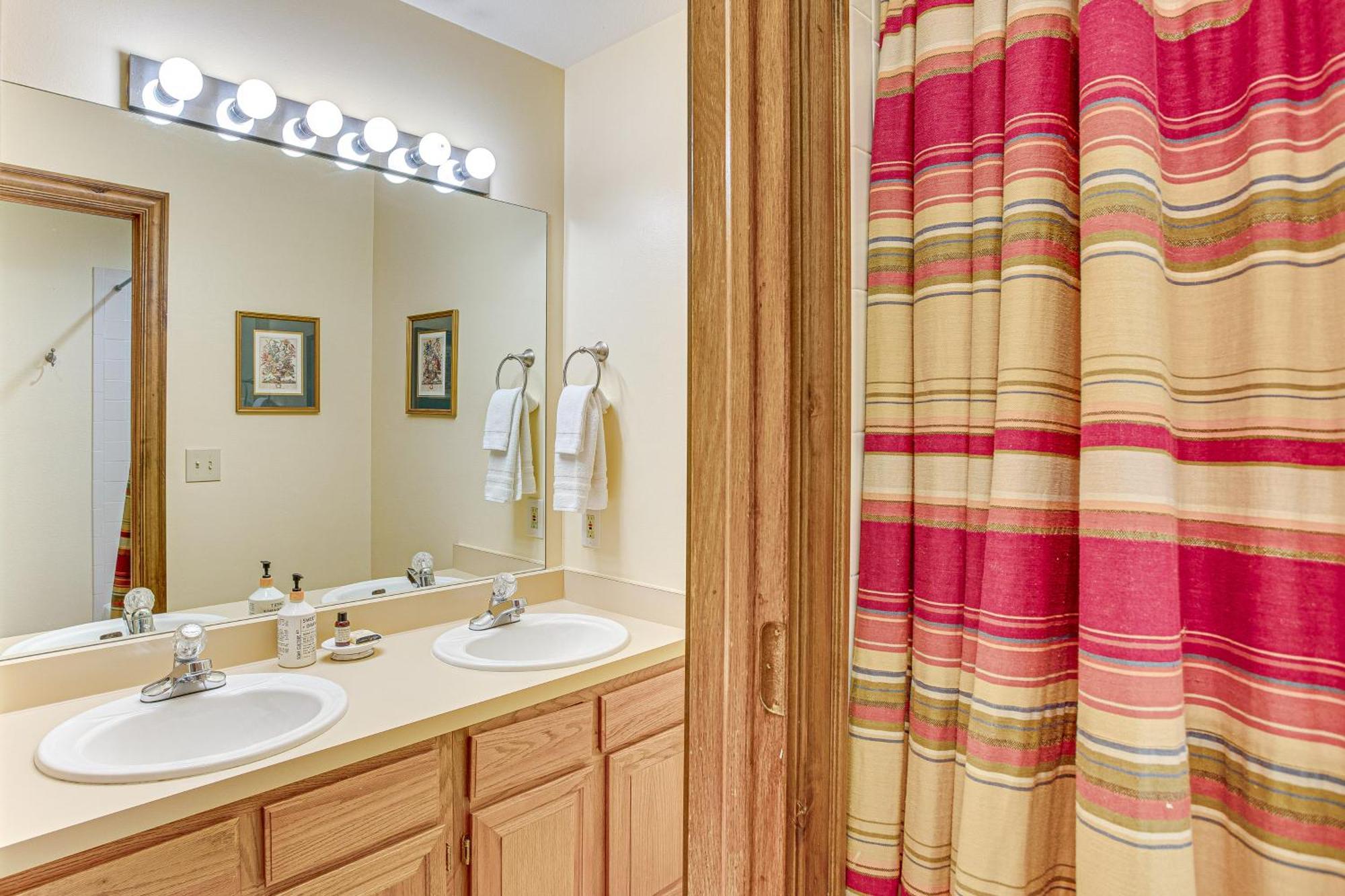 Holiday home Rocky Mountain Retreat 2 Mi To Beaver Creek! *