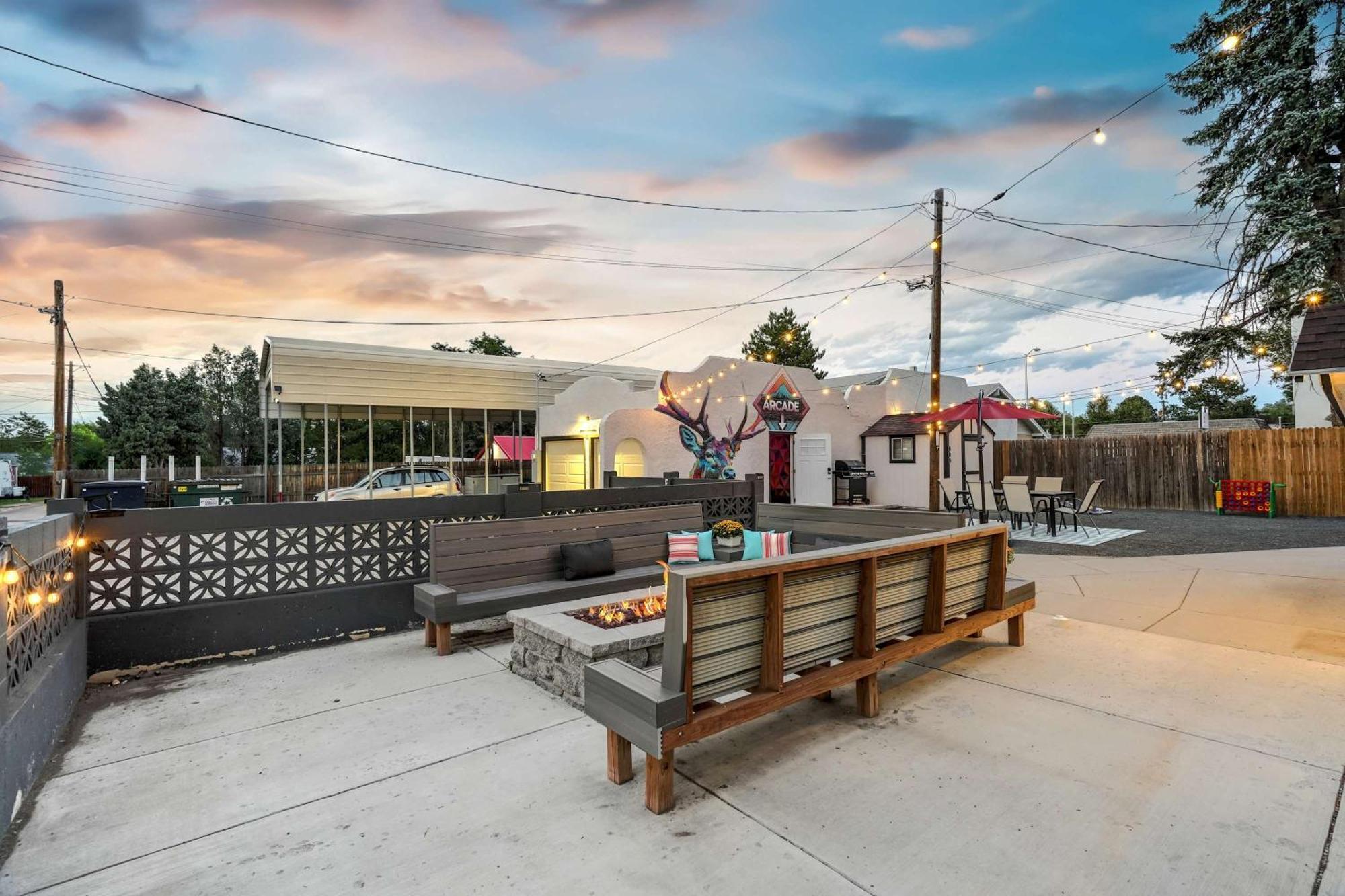 Pikes Estate 5 Apts Fire Pit Big Groups 20+ Holiday home