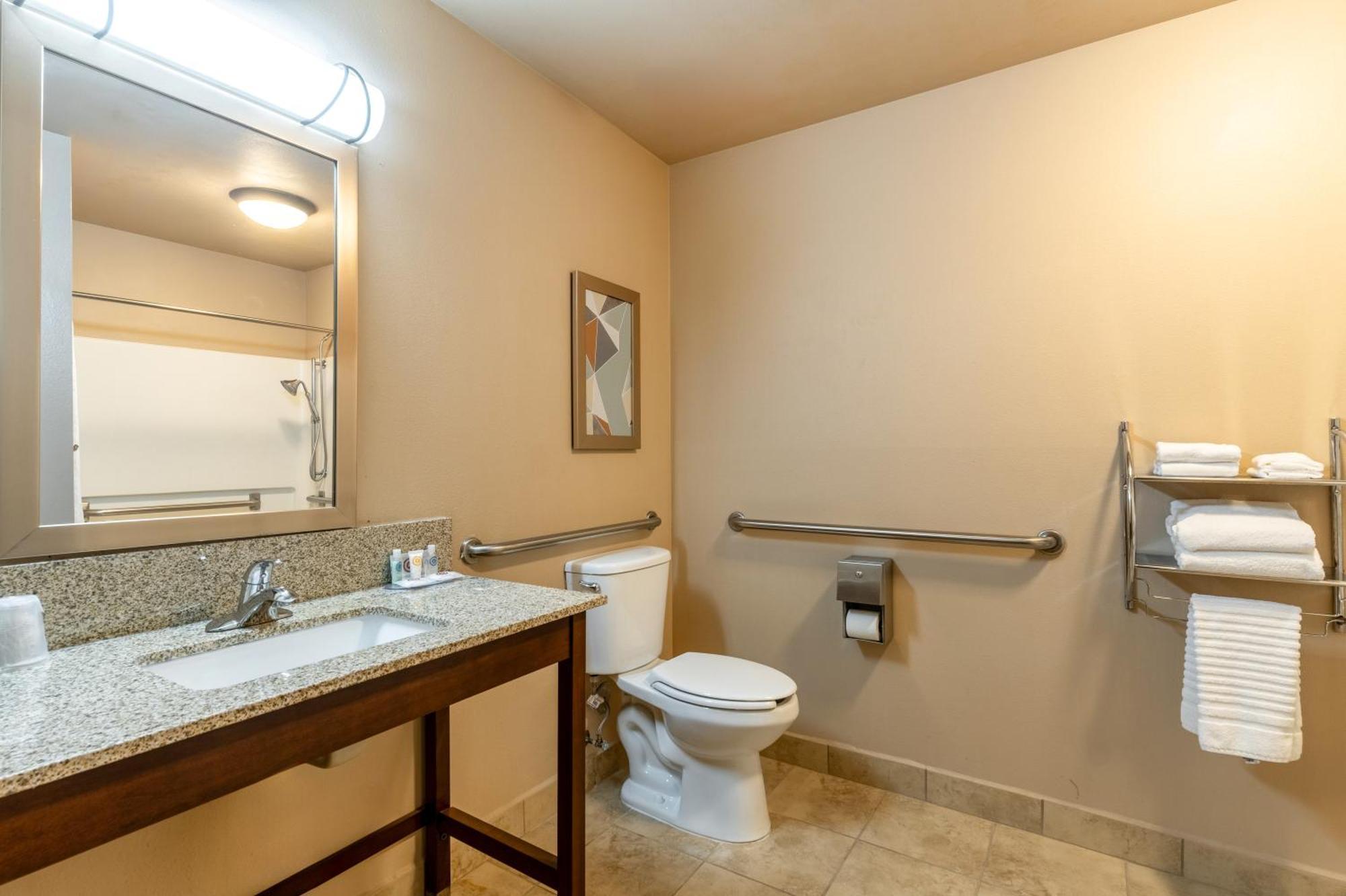 Hotel Comfort &