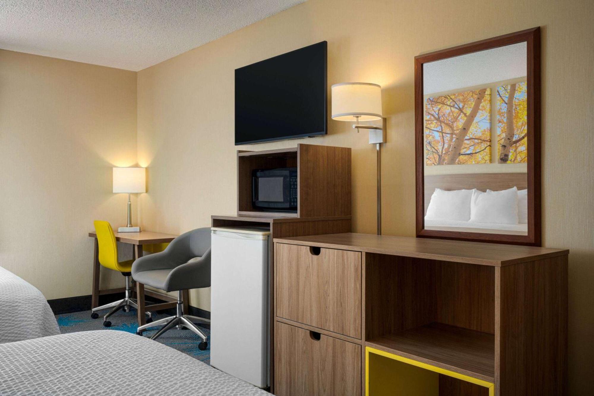 Days By Wyndham Hotel