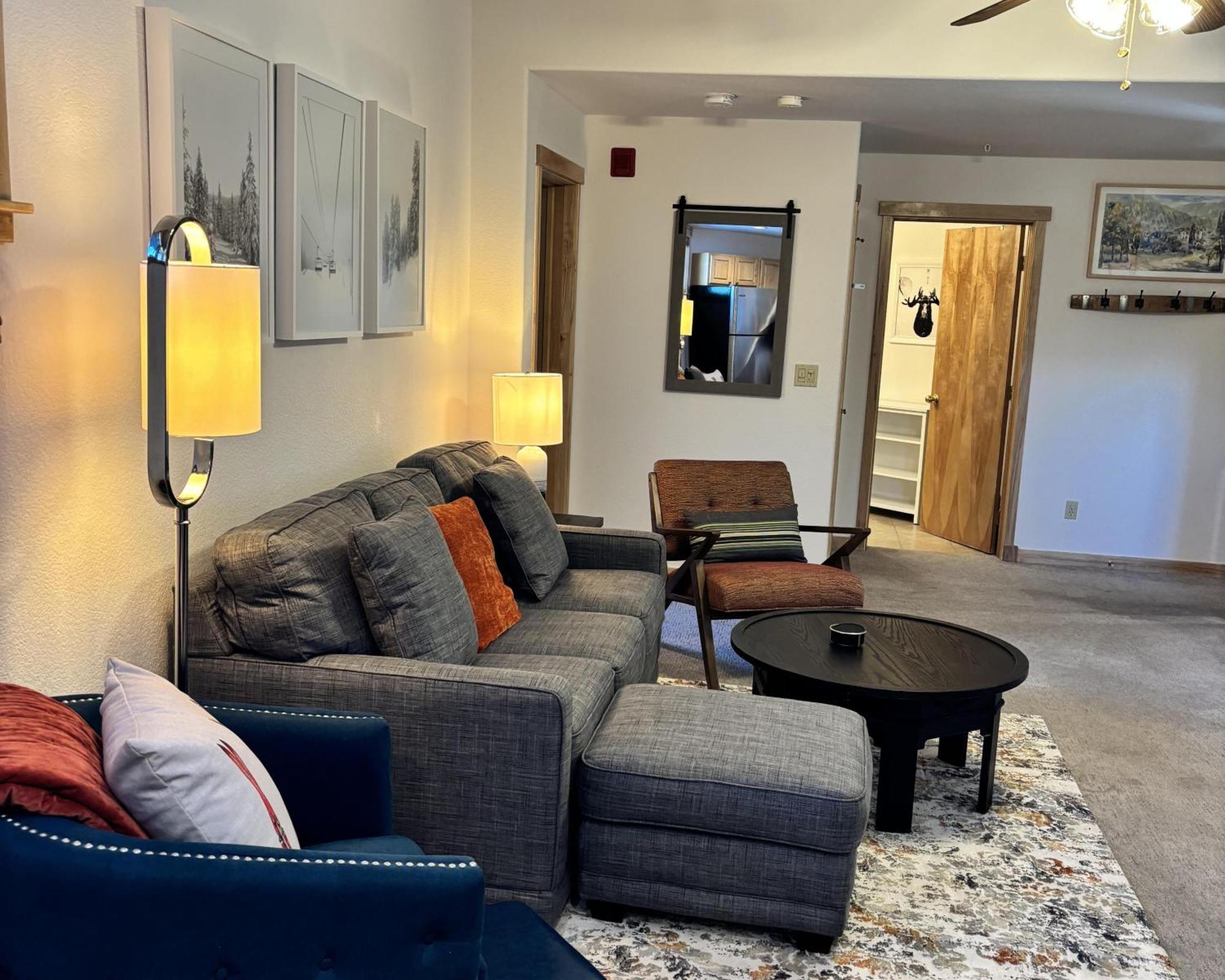 Apartment & Summer 1br 2beds With Parking & Amenities *