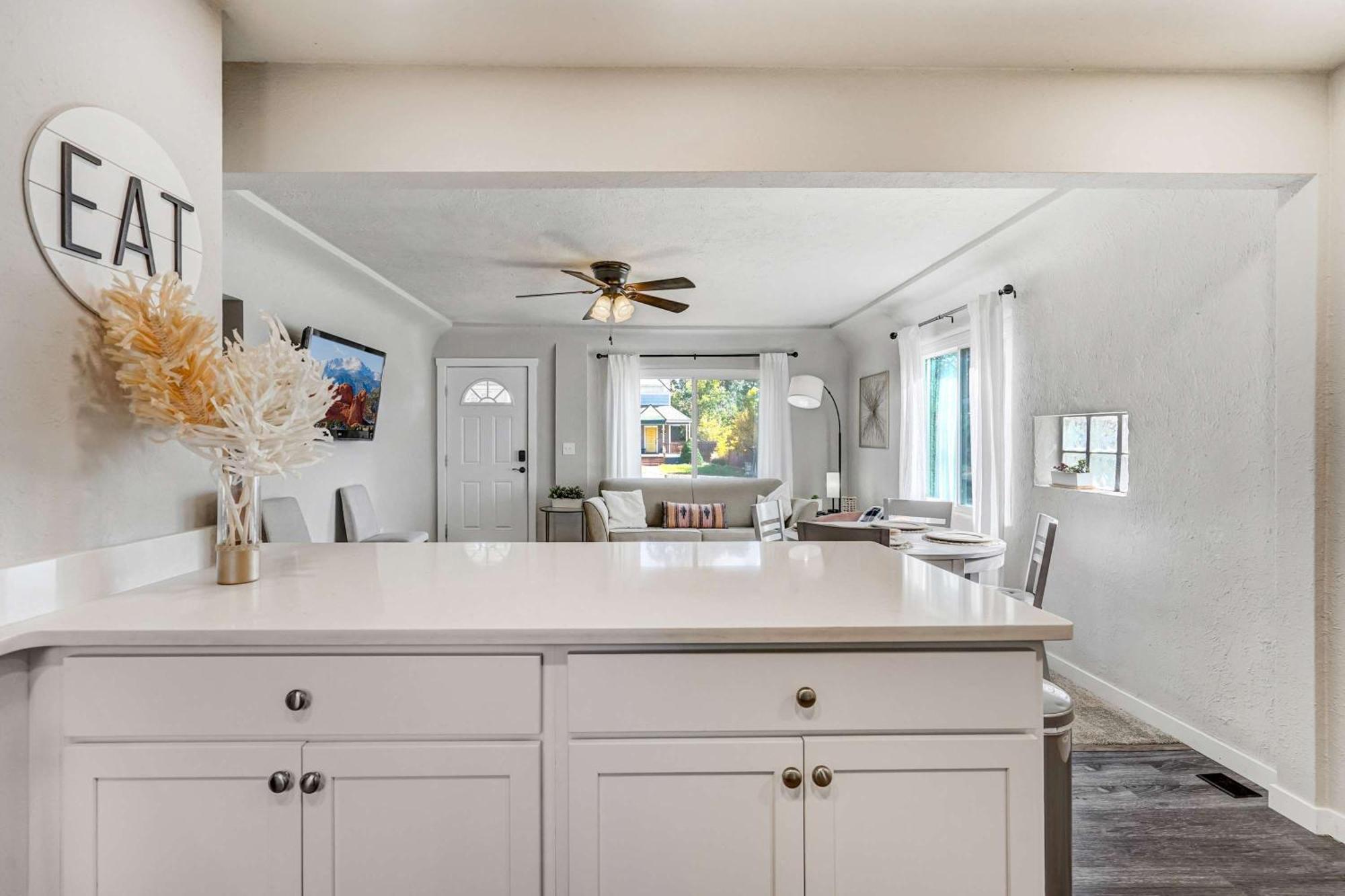 Newly Built 3bd Retreat W Mtn Views & Game Colorado Springs