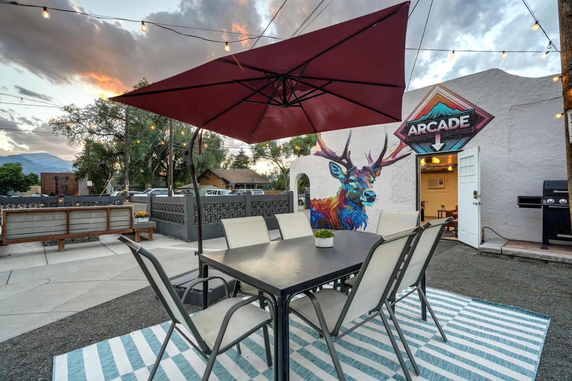 Holiday home Pikes Estate 5 Apts Fire Pit Big Groups 20+