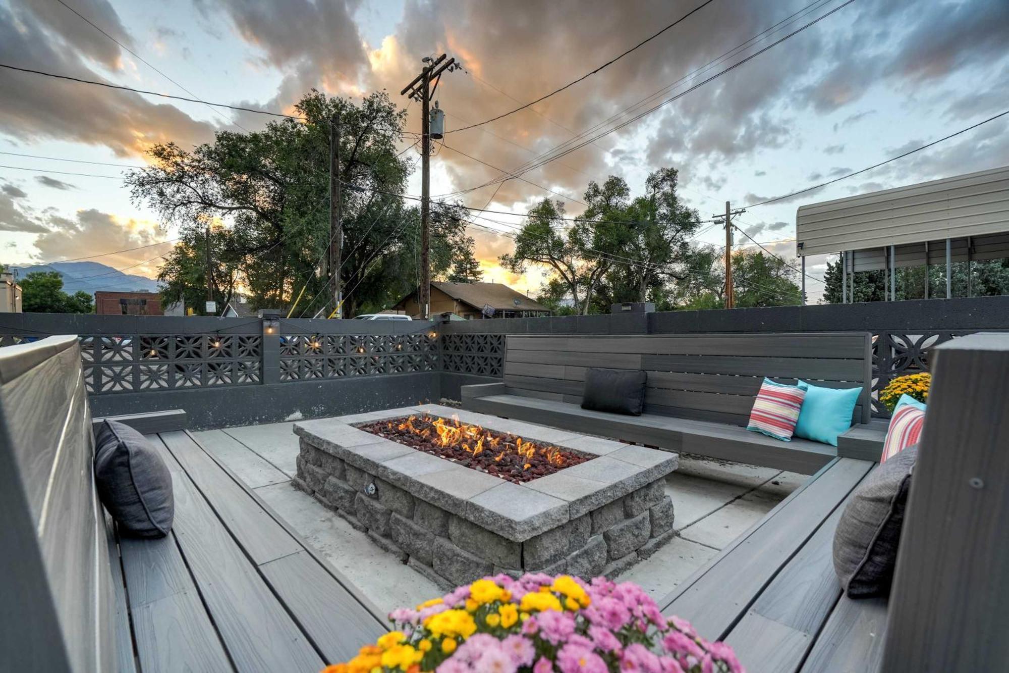 Pikes Estate 5 Apts Fire Pit Big Groups 20+ * Colorado Springs