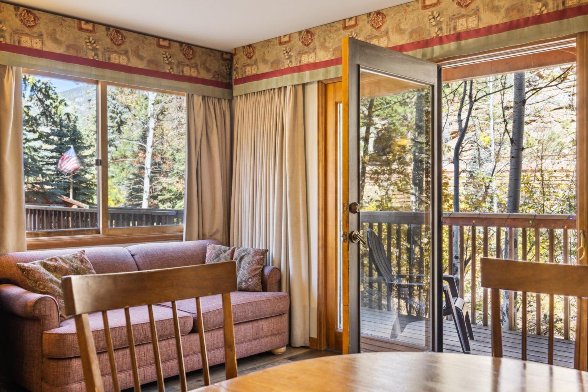 Hotel Ponderosa