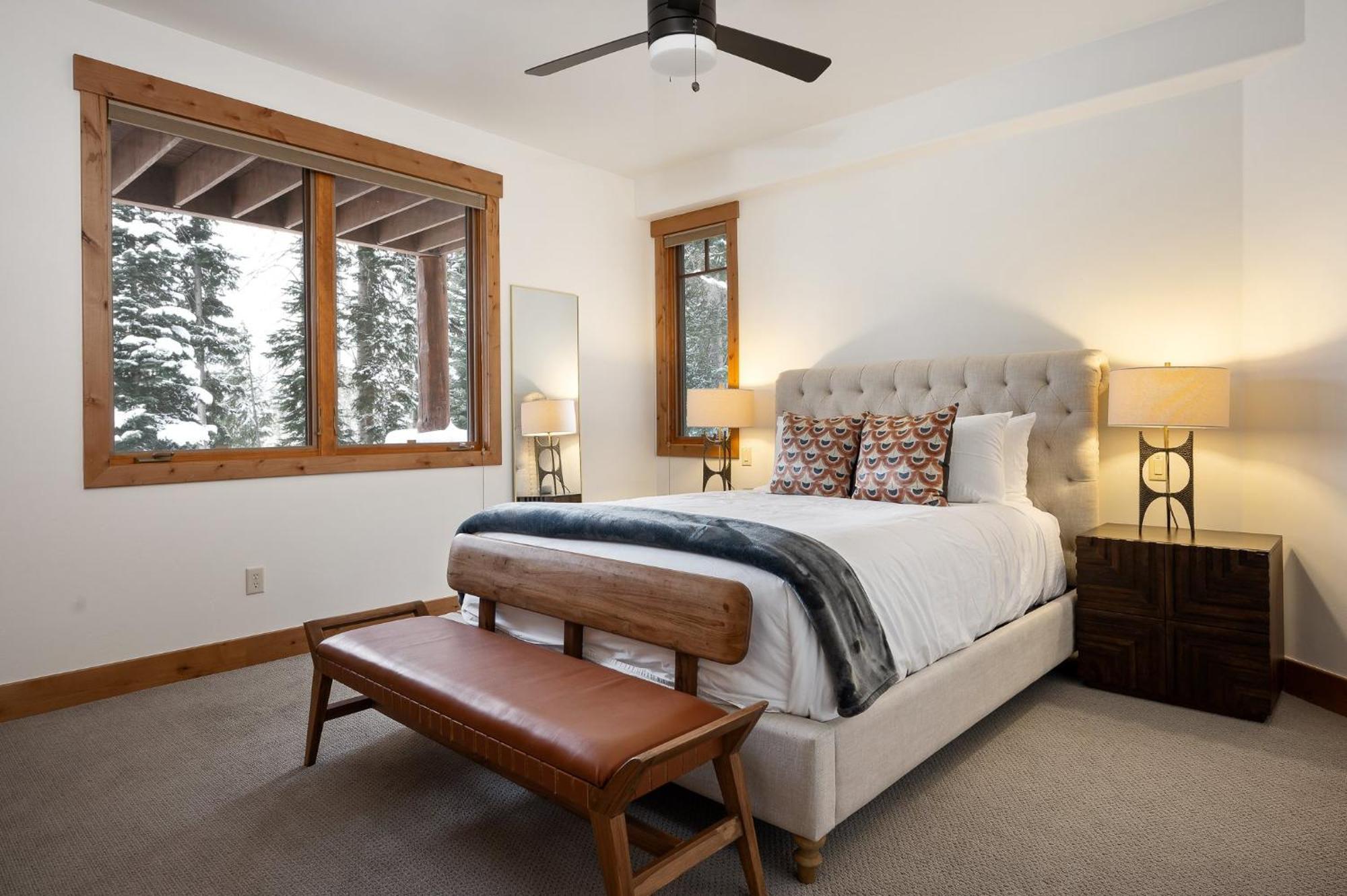 Luxury 1040 Next To Hot Tub Great Views Price 500 Dollars In Free Activities Daily