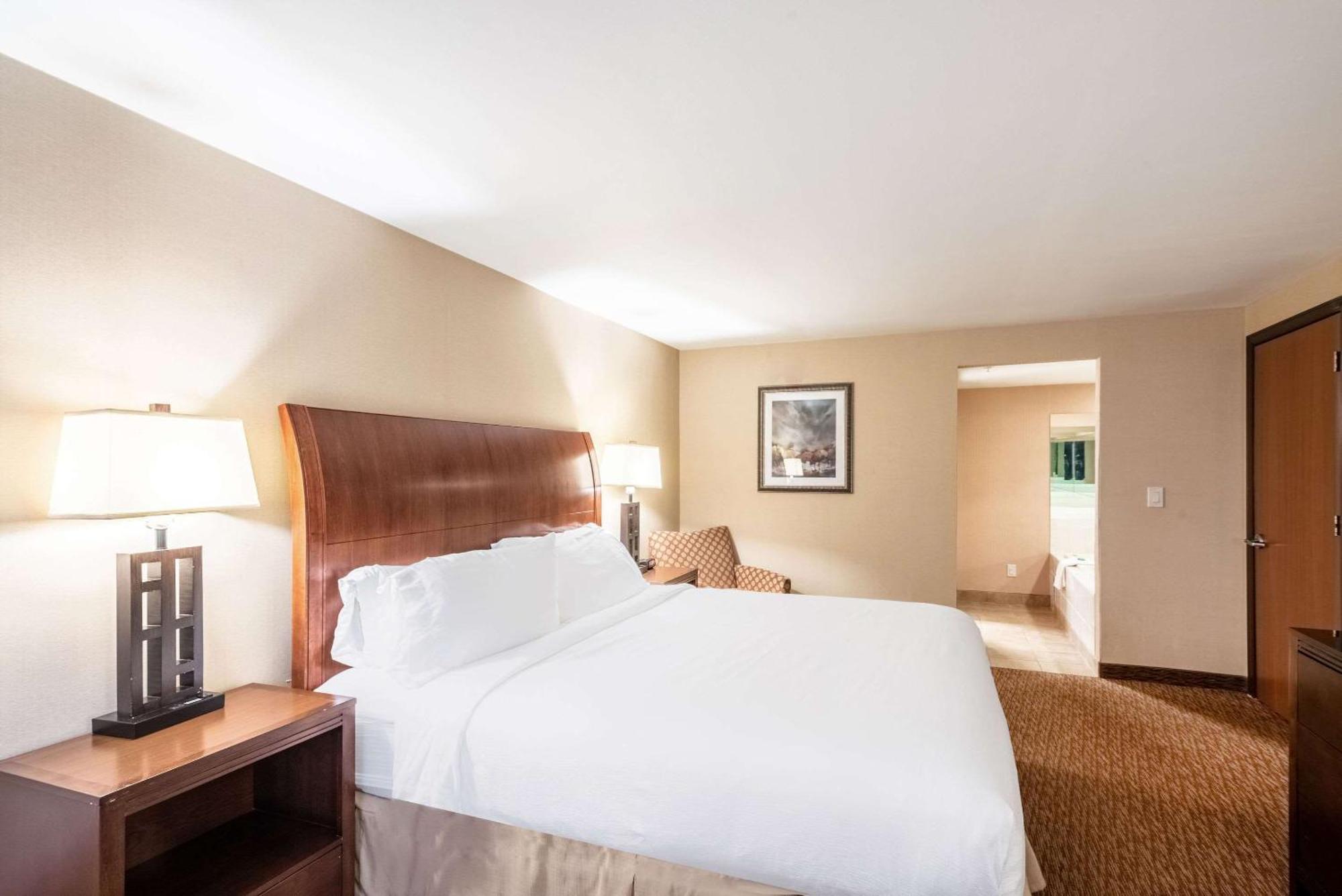 The Grand Hotel, Ascend Collection Hotel 3*