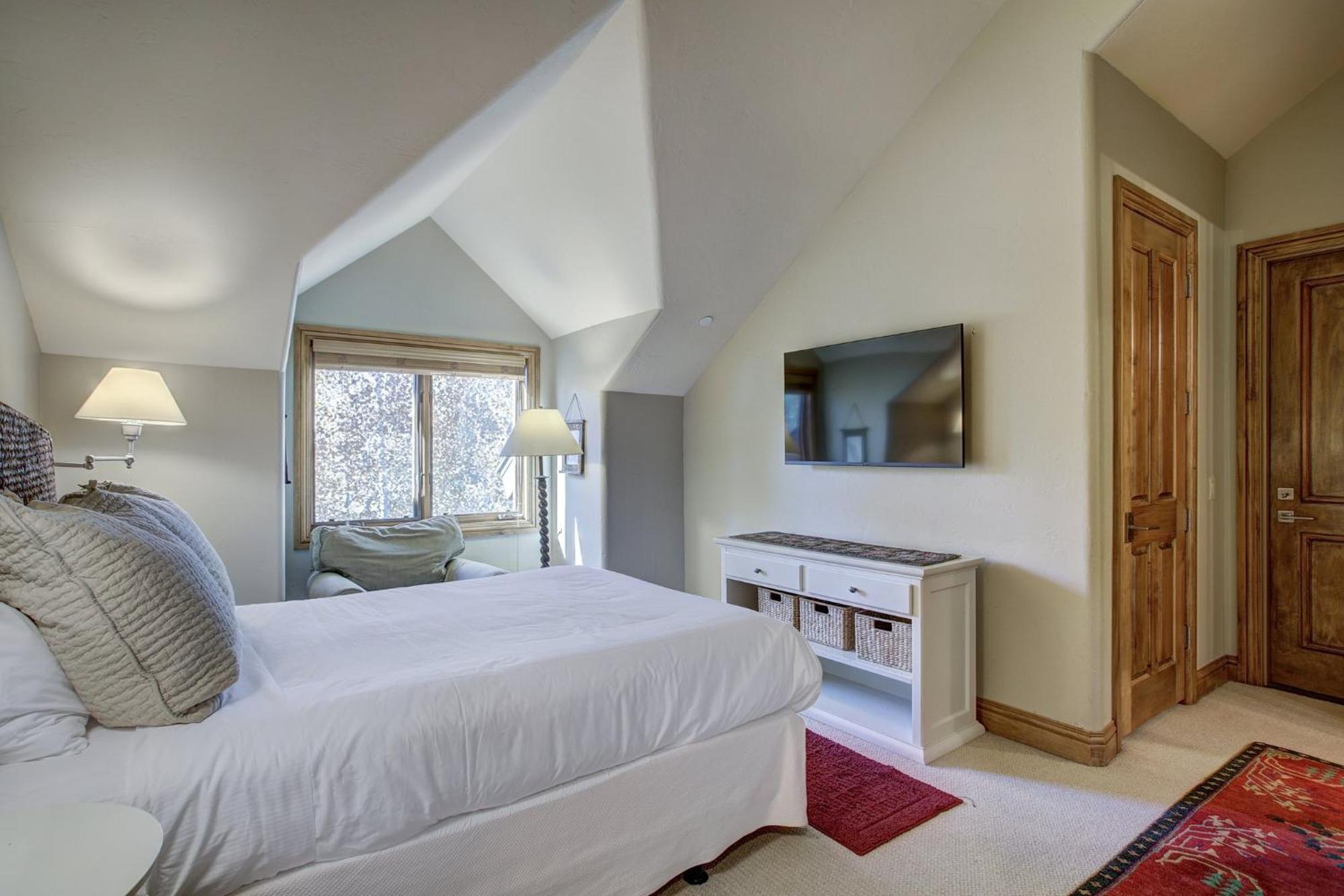 Arrowhead Village At Beaver Creek *