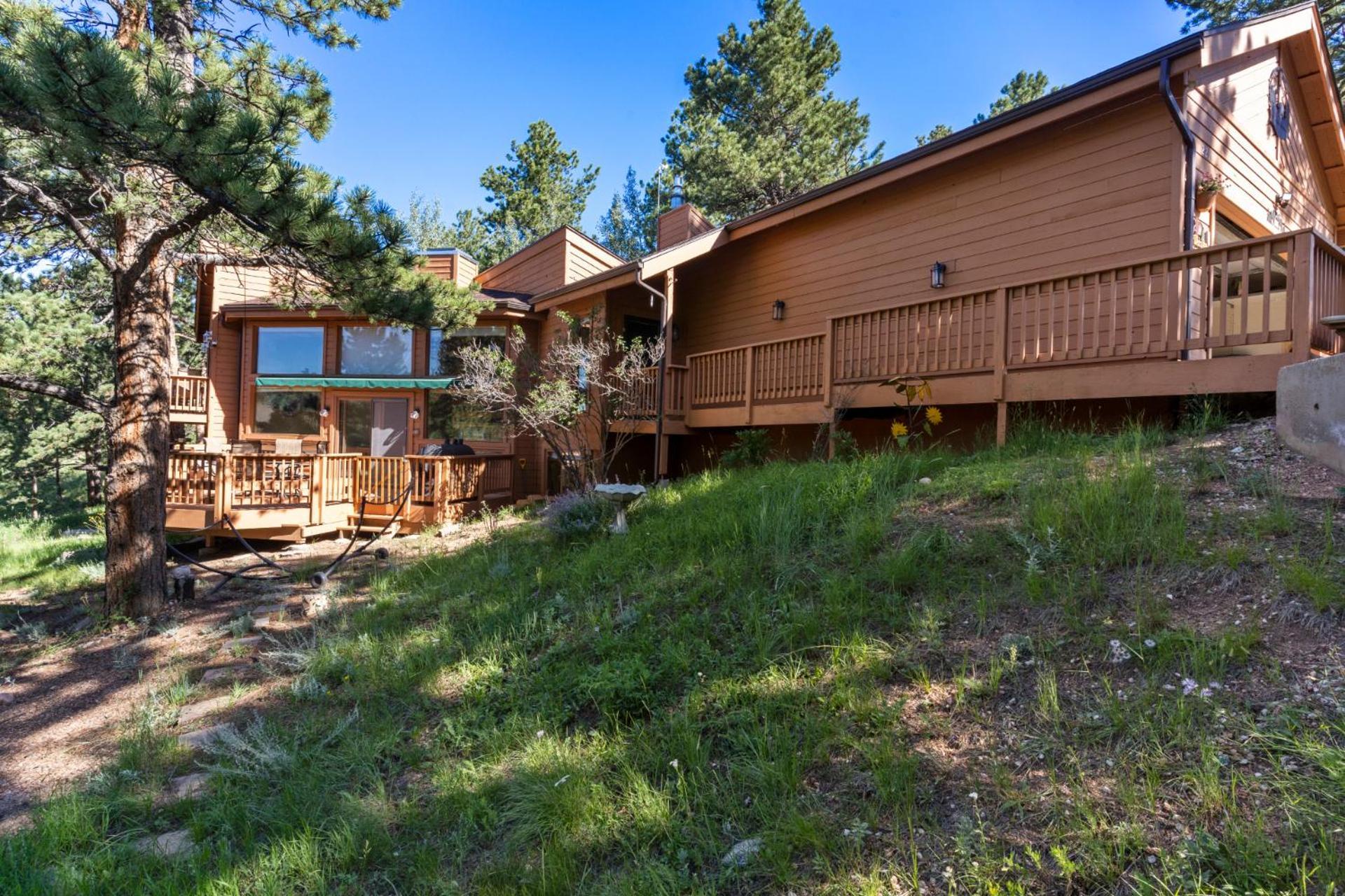 Multiple Decks, Solarium Sitting Room, Dog Friendly, Office Space Holiday home