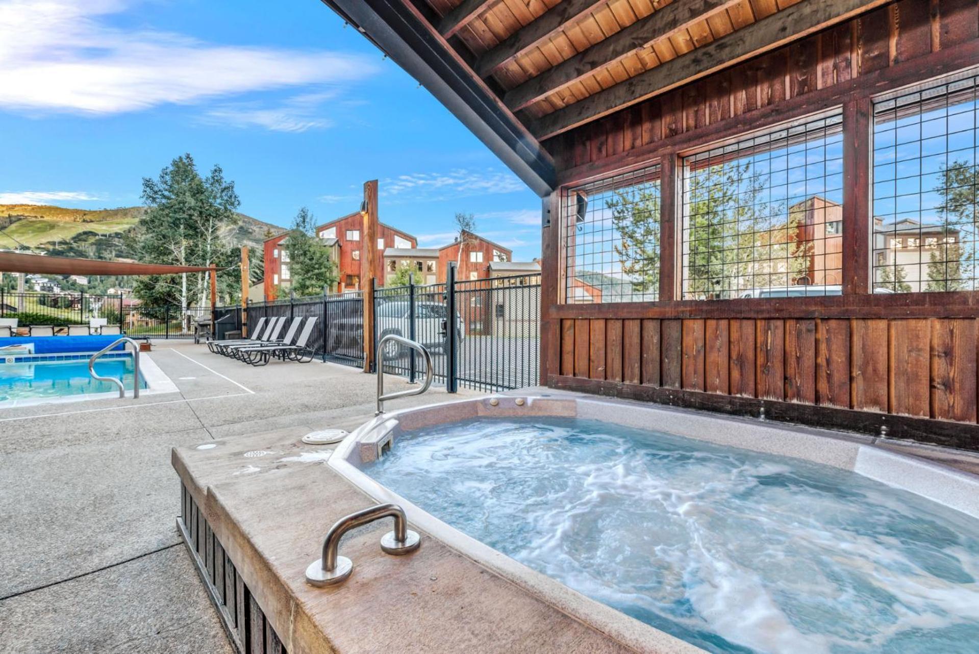 The West 3324 Updated 2 Bedroom Loft With Easy Walk To Gondolas, Views, Amenities
