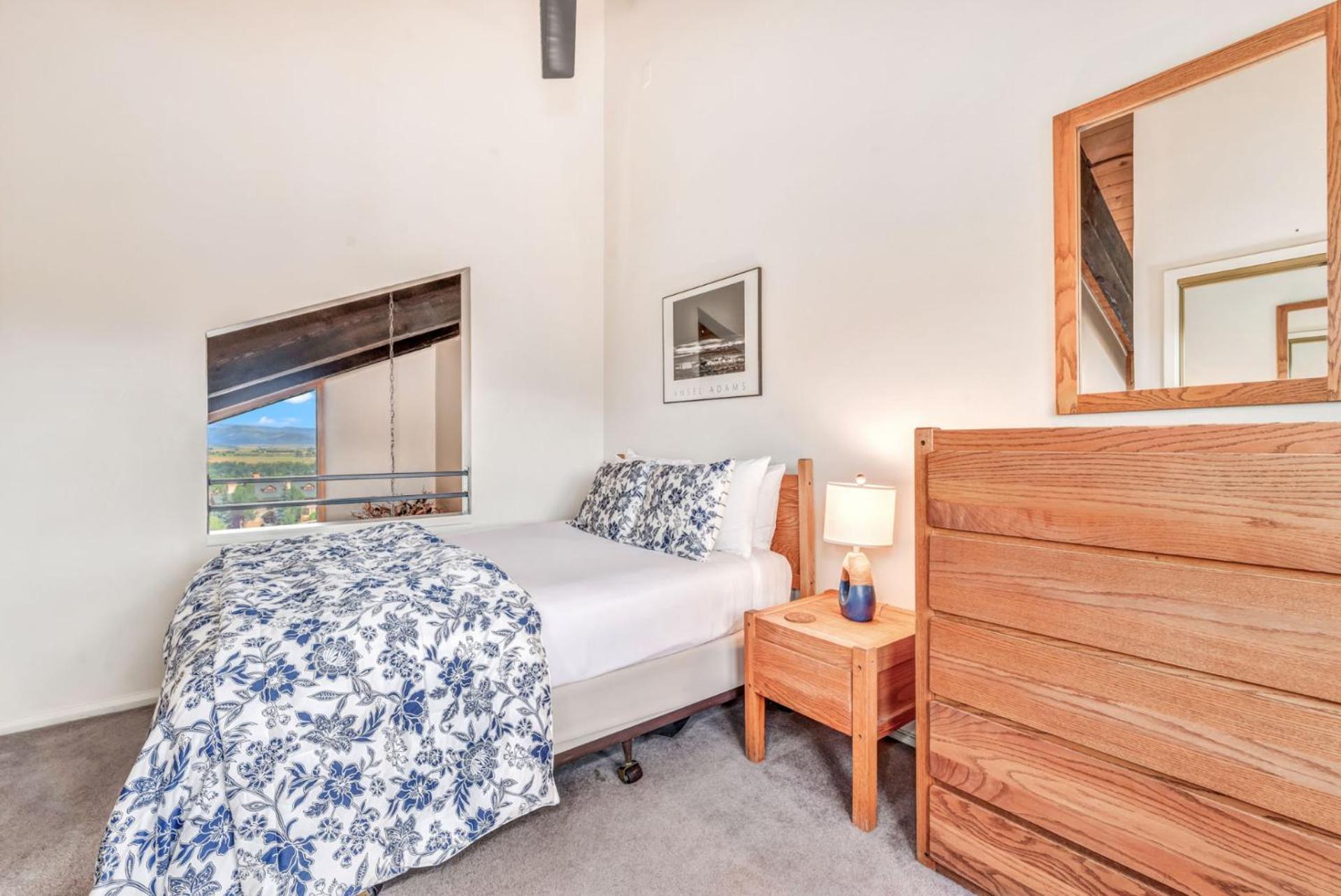 Holiday home The West 3324 Updated 2 Bedroom Loft With Easy Walk To Gondolas, Views, Amenities Steamboat Springs