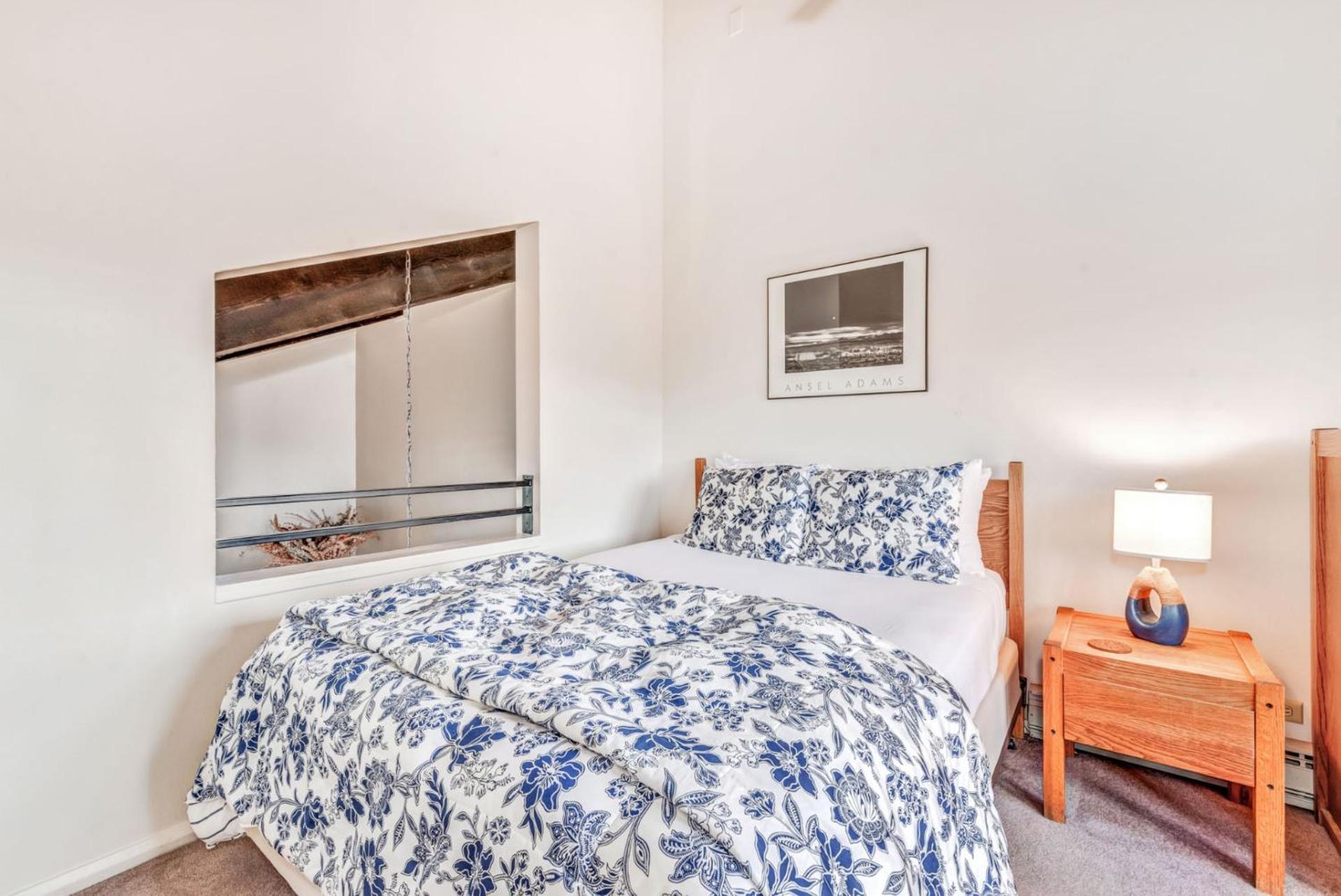 The West 3324 Updated 2 Bedroom Loft With Easy Walk To Gondolas, Views, Amenities * Steamboat Springs