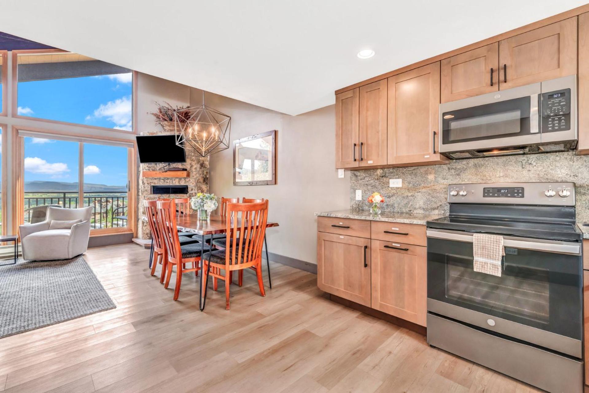 Holiday home The West 3324 Updated 2 Bedroom Loft With Easy Walk To Gondolas, Views, Amenities Steamboat Springs