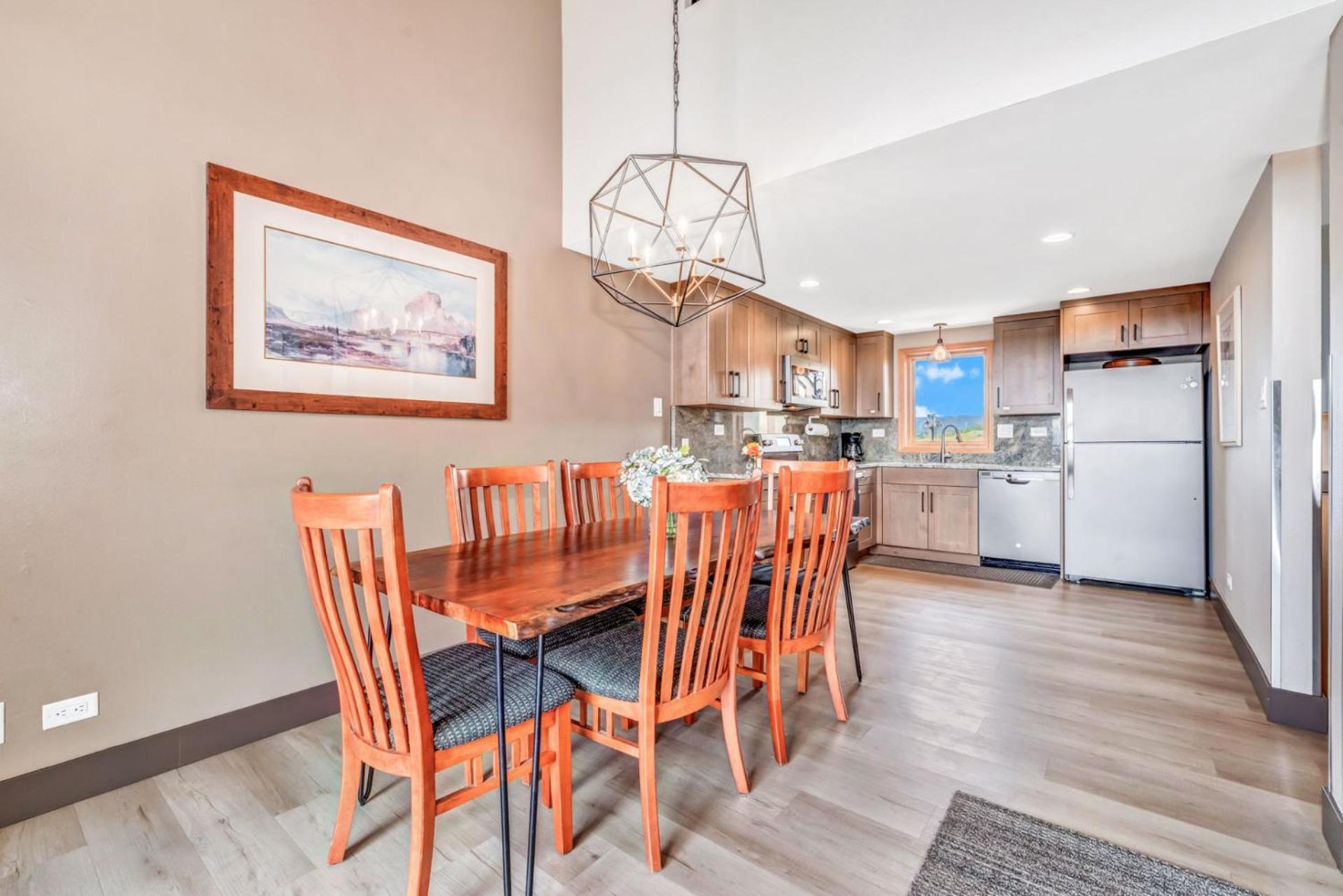 The West 3324 Updated 2 Bedroom Loft With Easy Walk To Gondolas, Views, Amenities