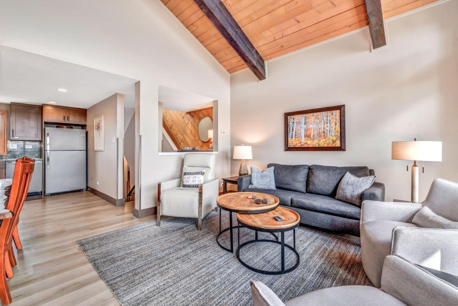 The West 3324 Updated 2 Bedroom Loft With Easy Walk To Gondolas, Views, Amenities * Steamboat Springs