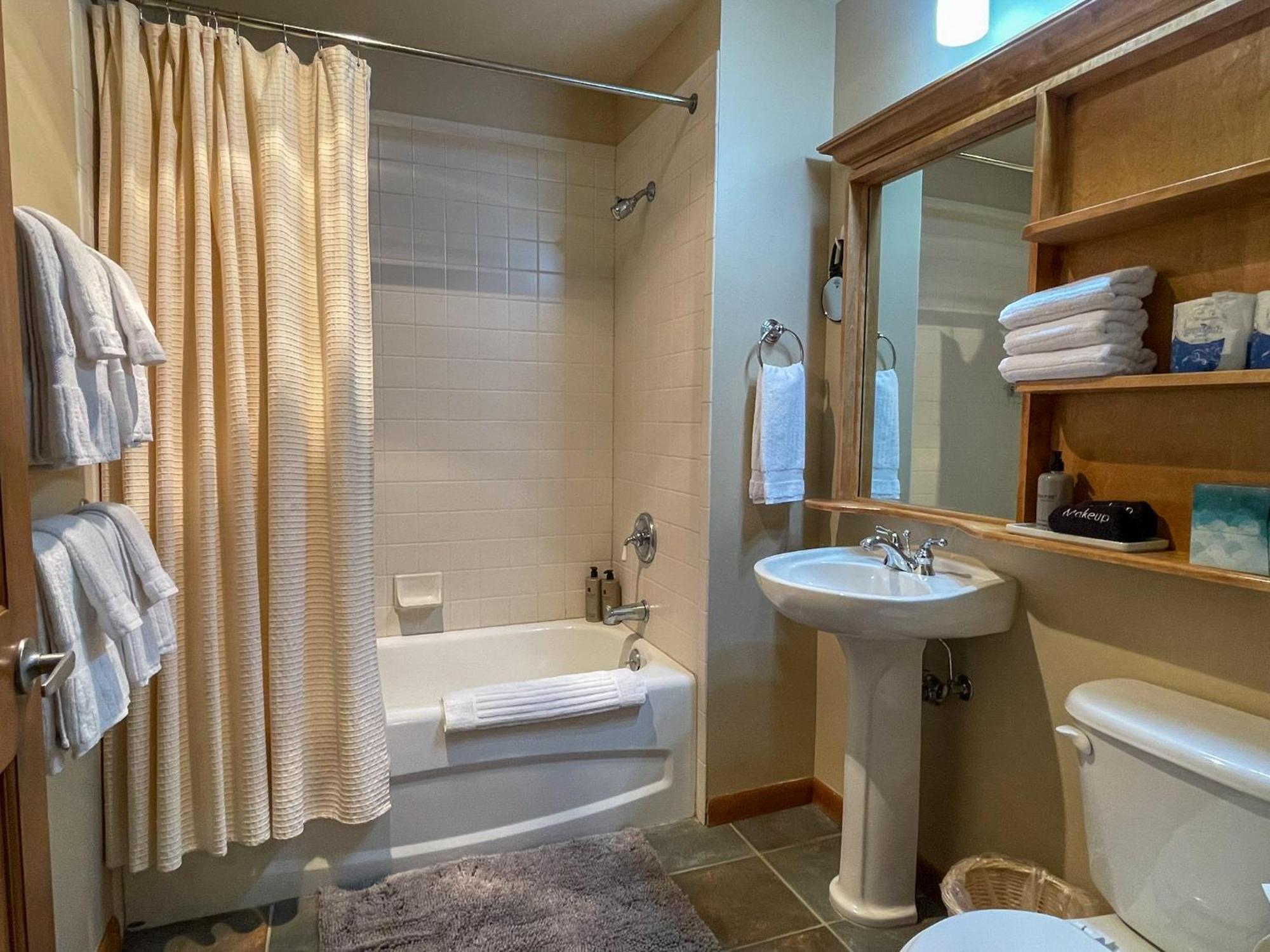 In Out Luxury 2207 Hot Tub Gym Views Price 500 Dollars In Free Activities Daily Holiday home Winter Park