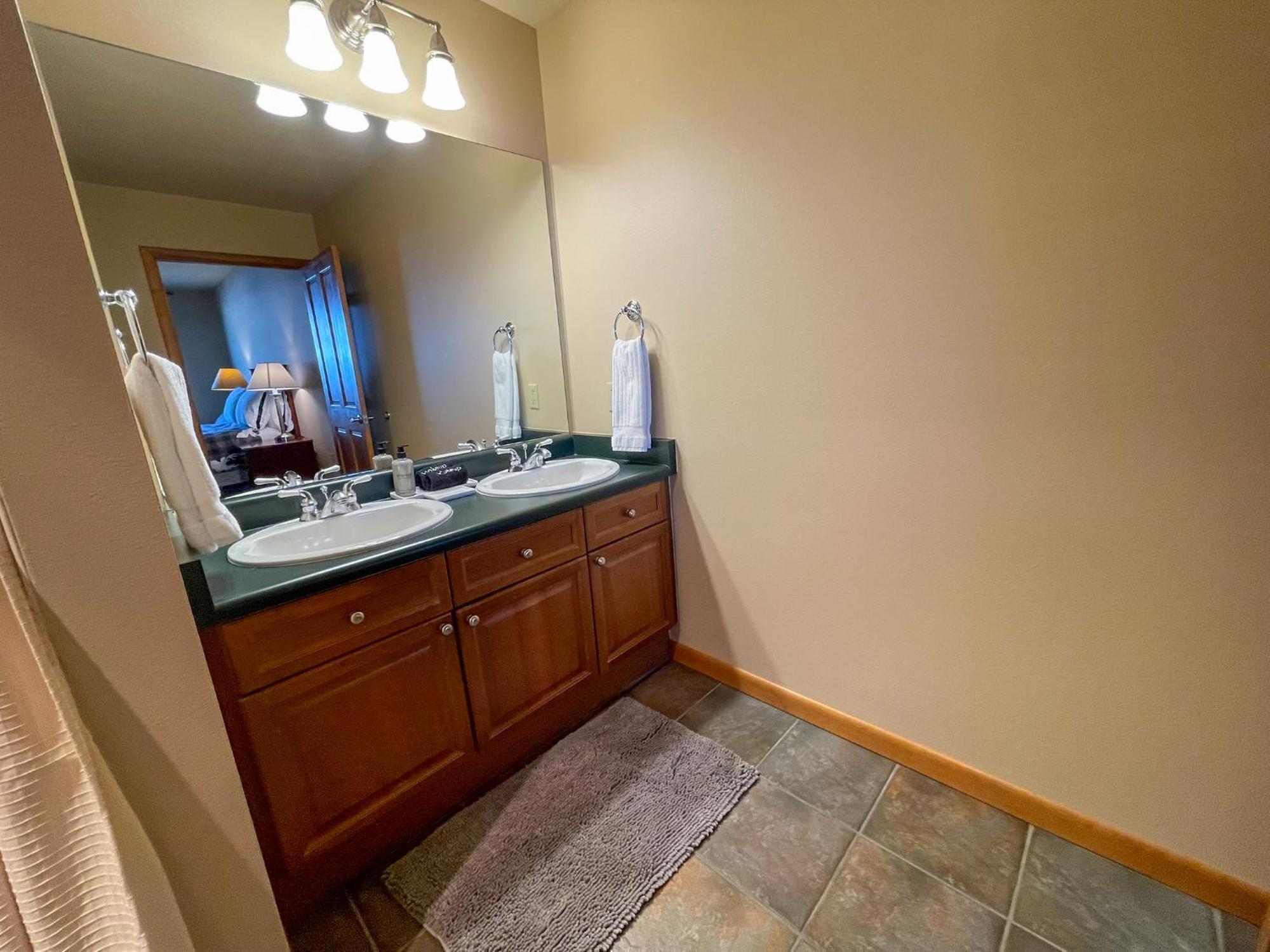 In Out Luxury 2207 Hot Tub Gym Views Price 500 Dollars In Free Activities Daily Winter Park