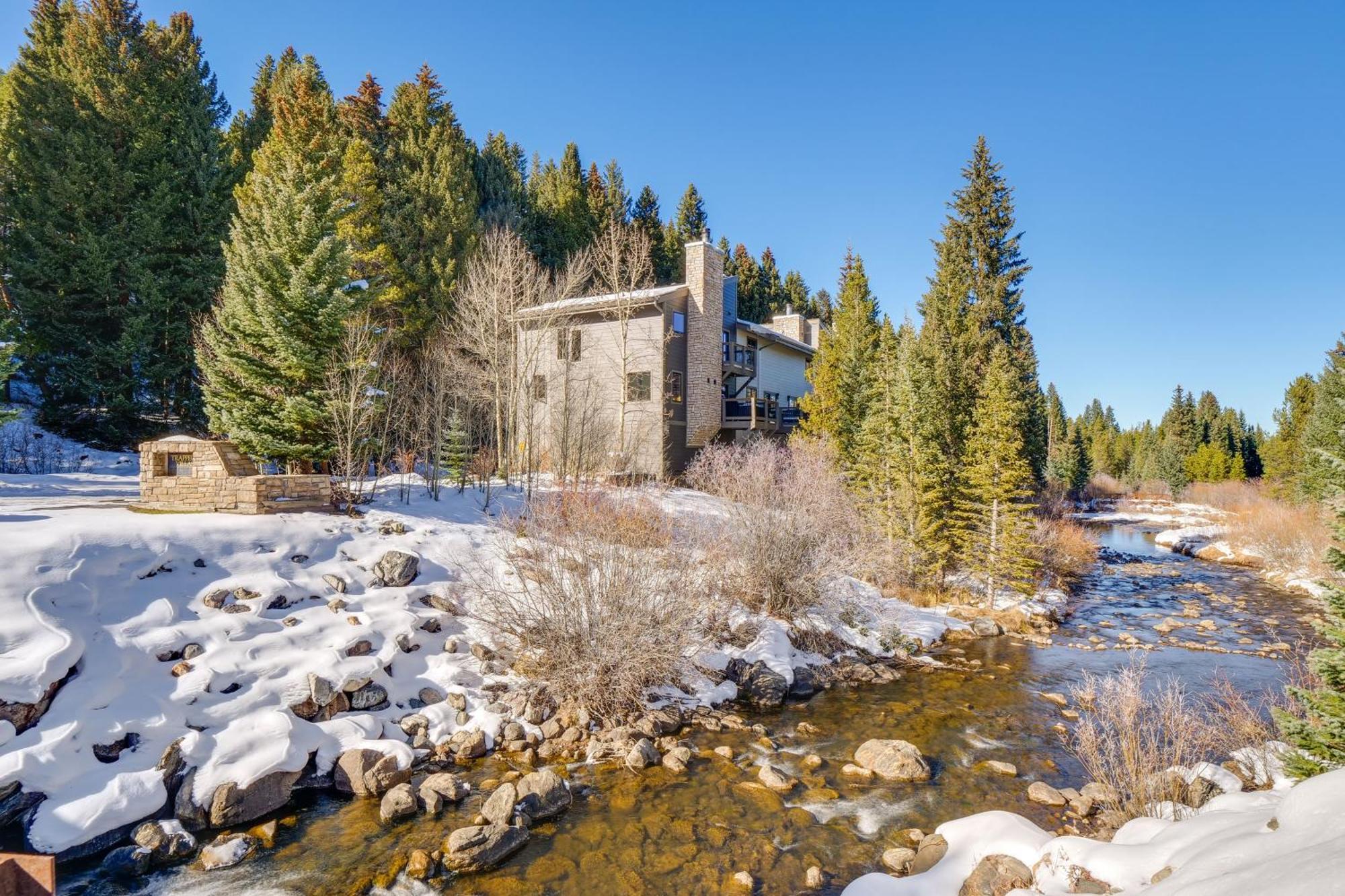 Cozy Townhome Walk To Lift! Casa de férias Breckenridge