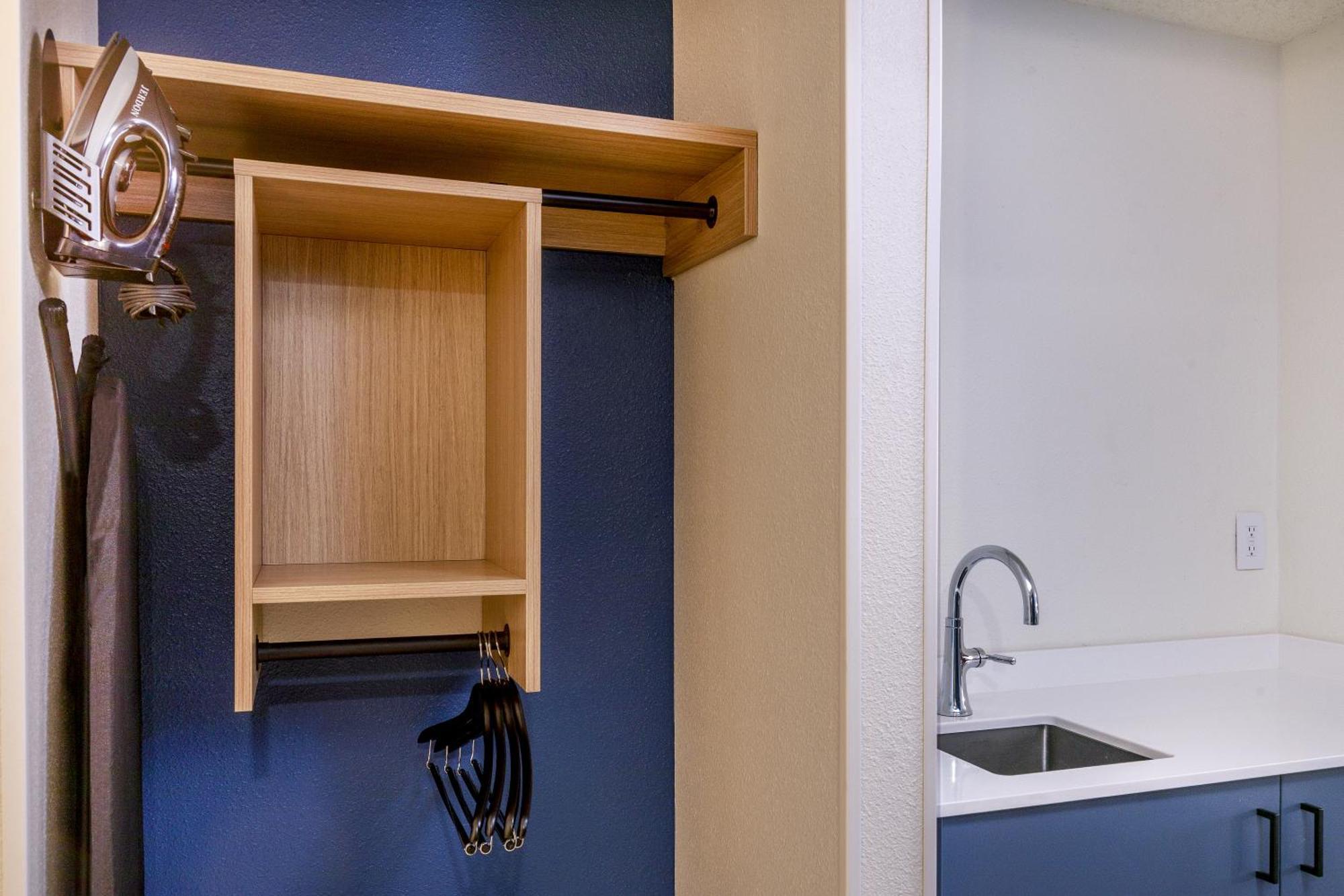 Hotel Spark By Hilton International Airport DEN