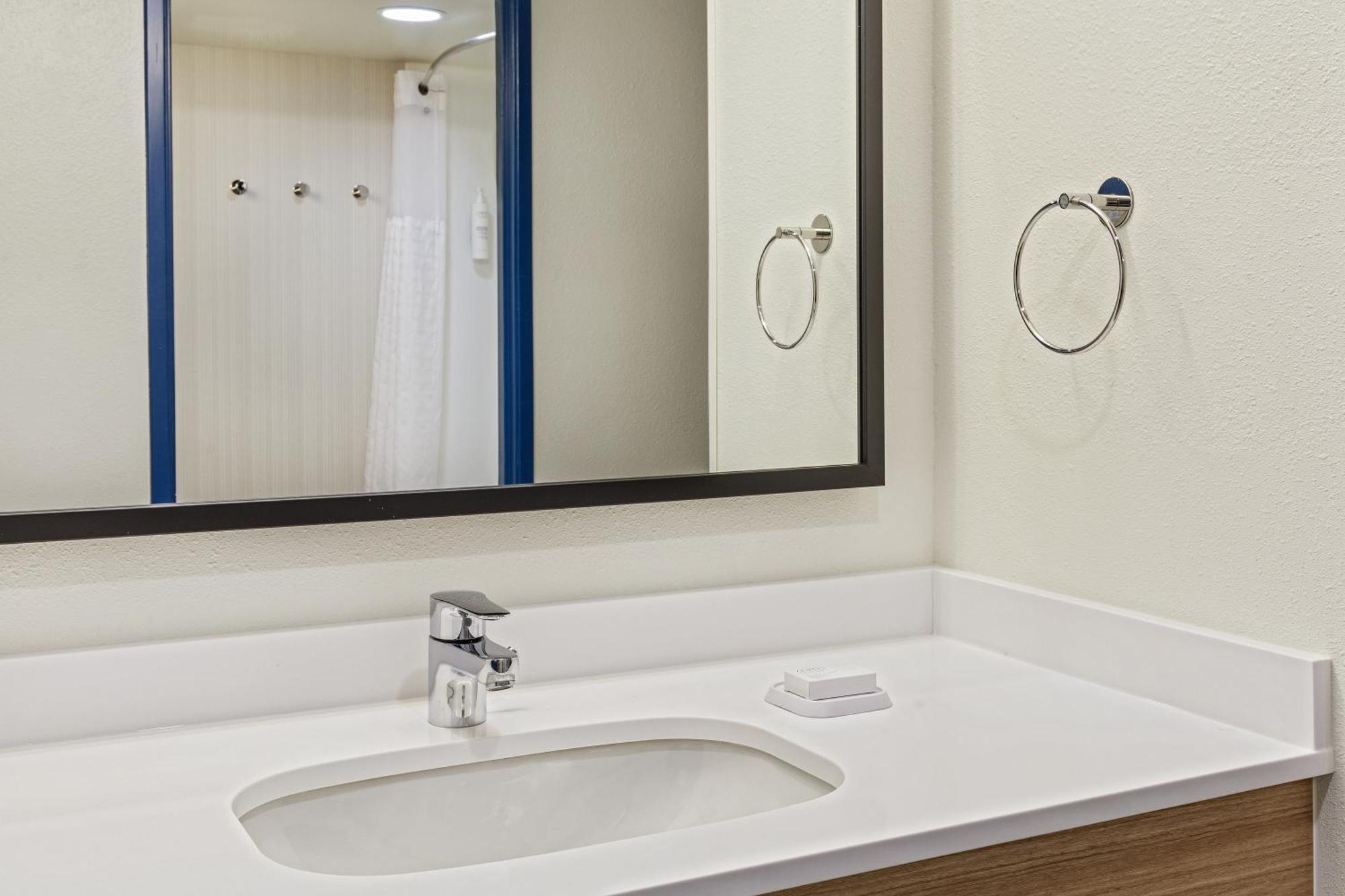 Spark By Hilton International Airport 3* DEN