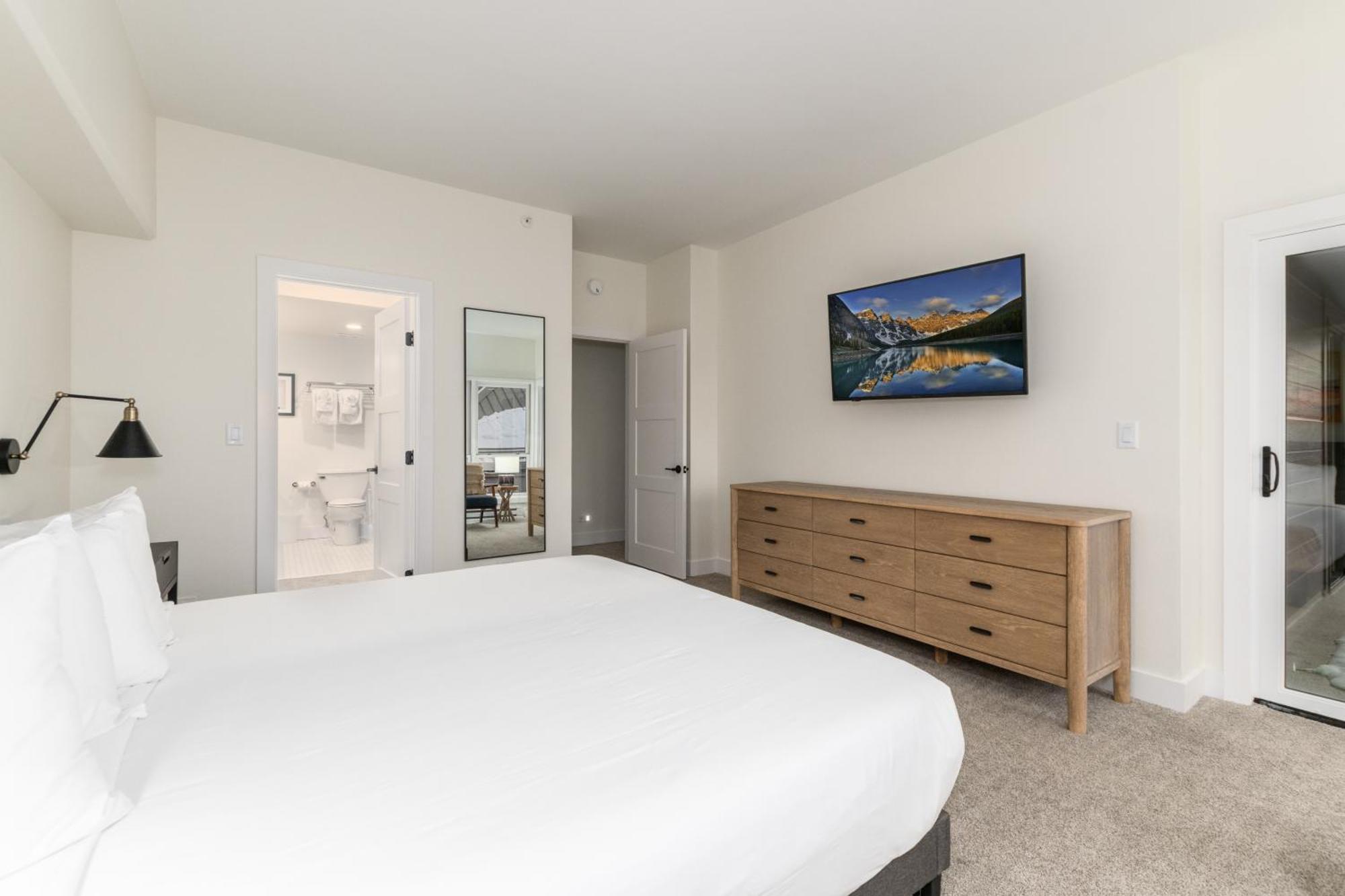 Prime Location Ski-in Ski-out With Mountain Views Location In Aparthotel