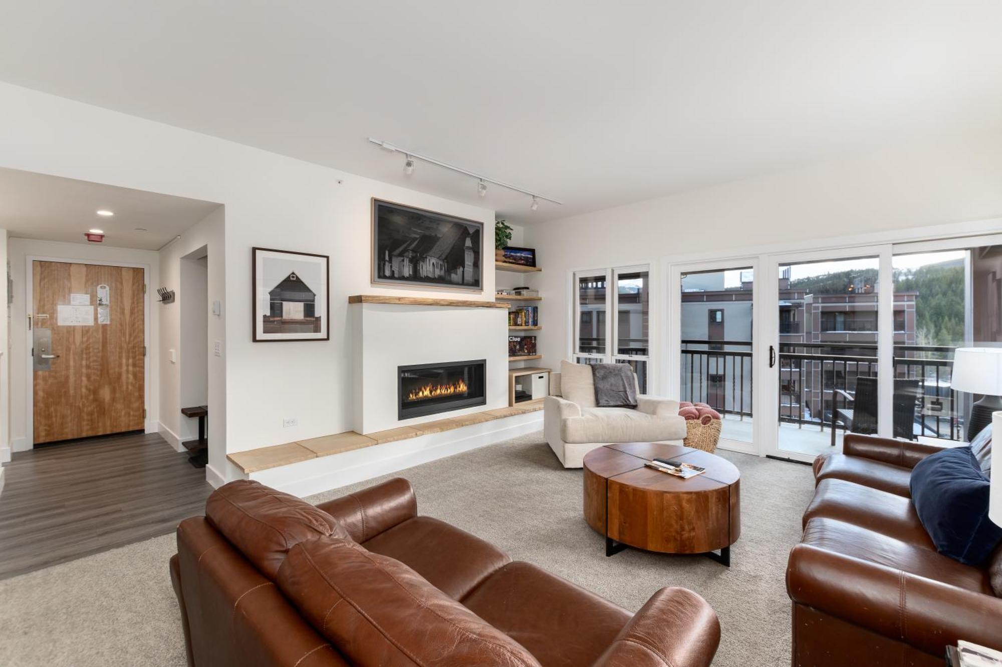 Prime Location Ski-in Ski-out With Mountain Views Location In Aparthotel Breckenridge