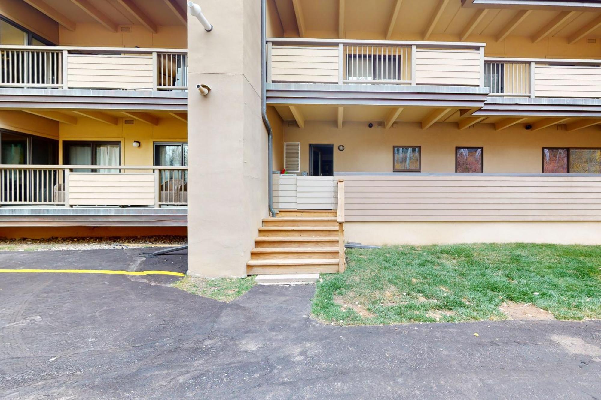Fallridge Apartment *