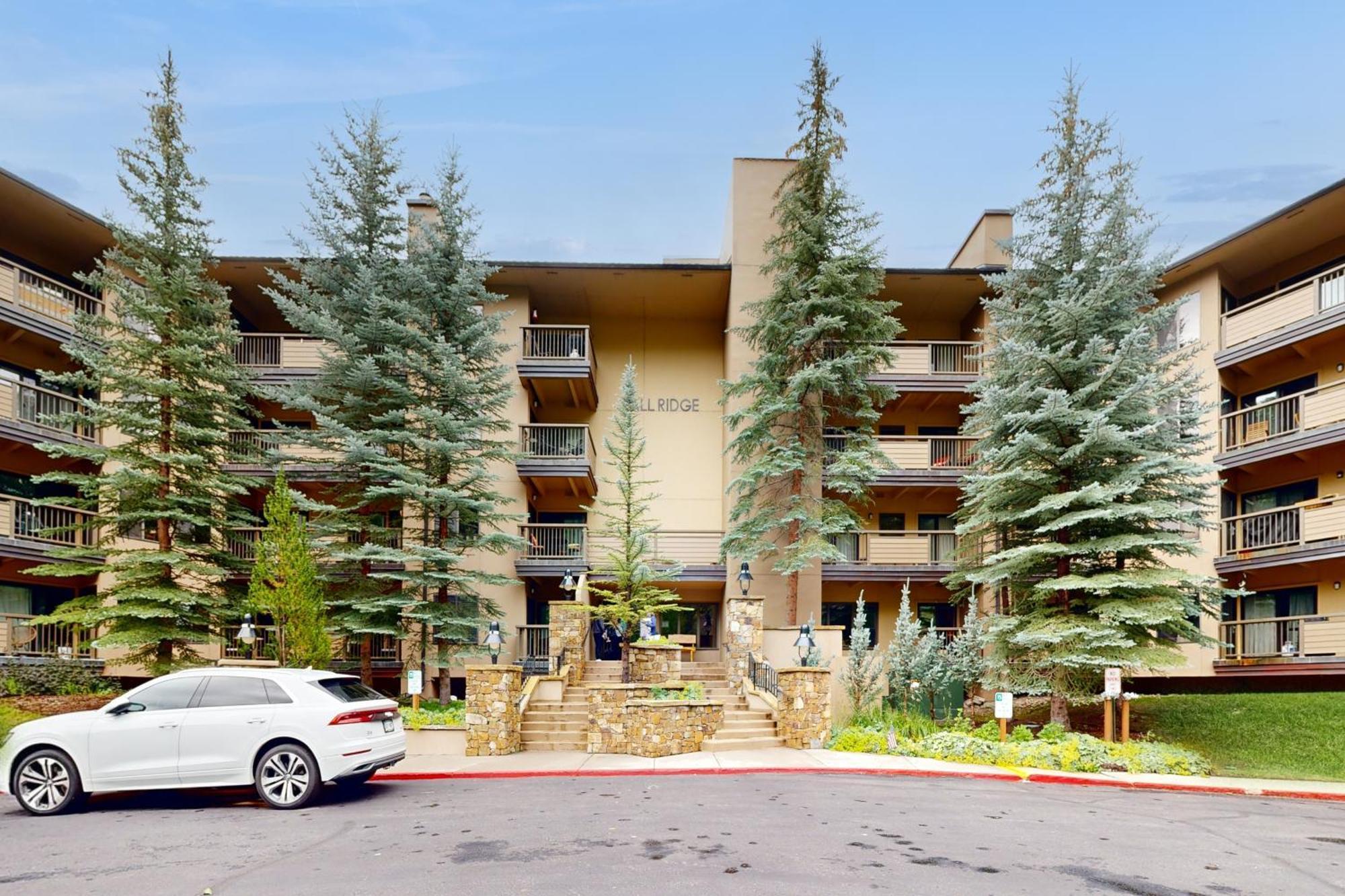 Fallridge Apartment