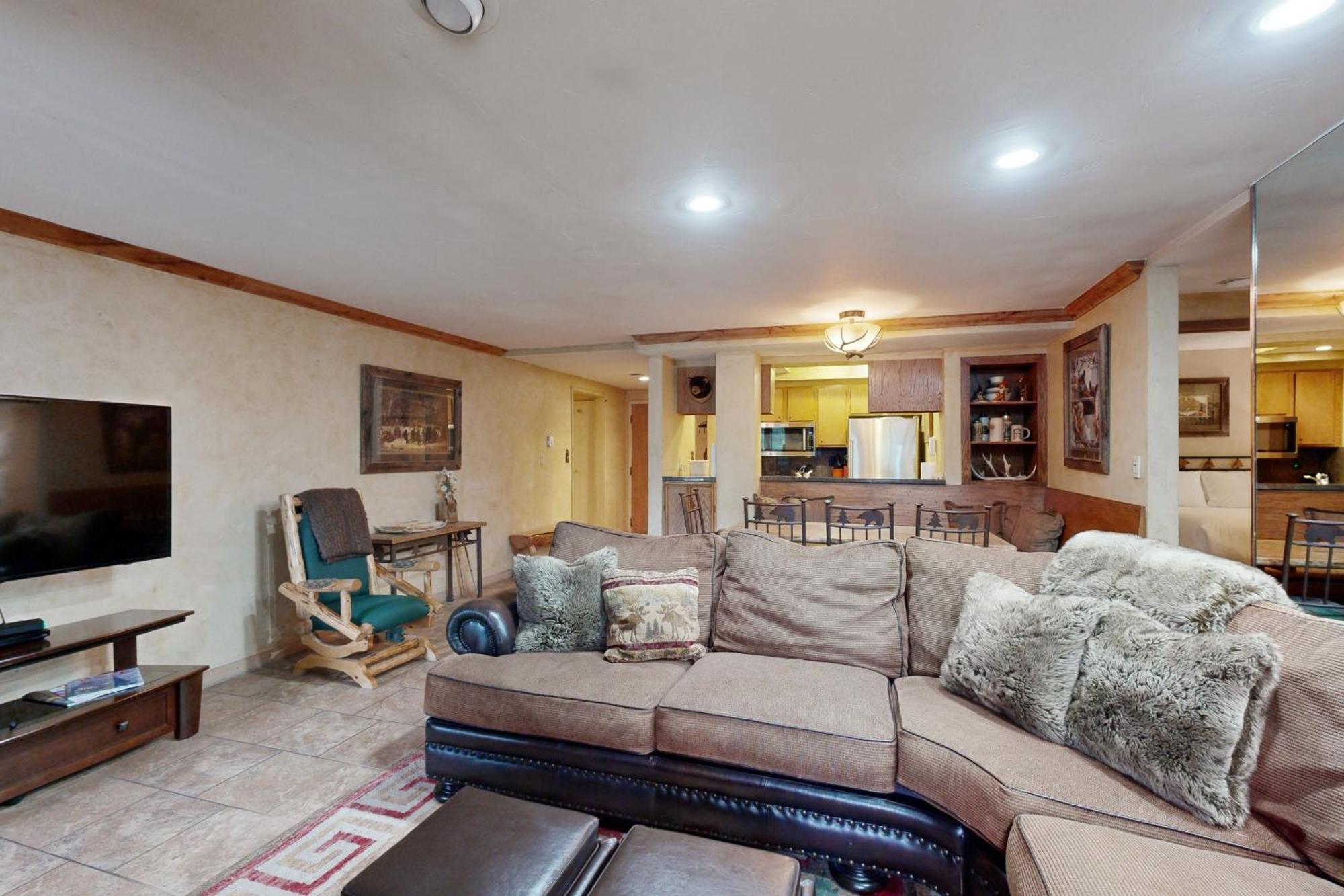 Fallridge Apartment