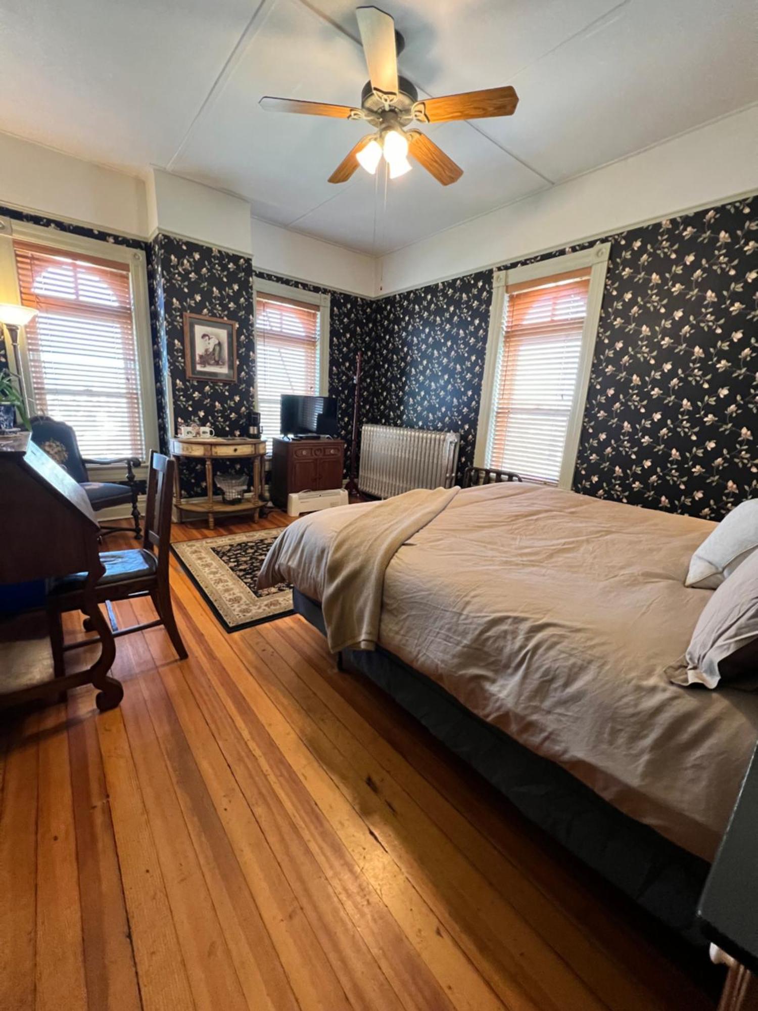 St Nicholas Inn Cripple Creek