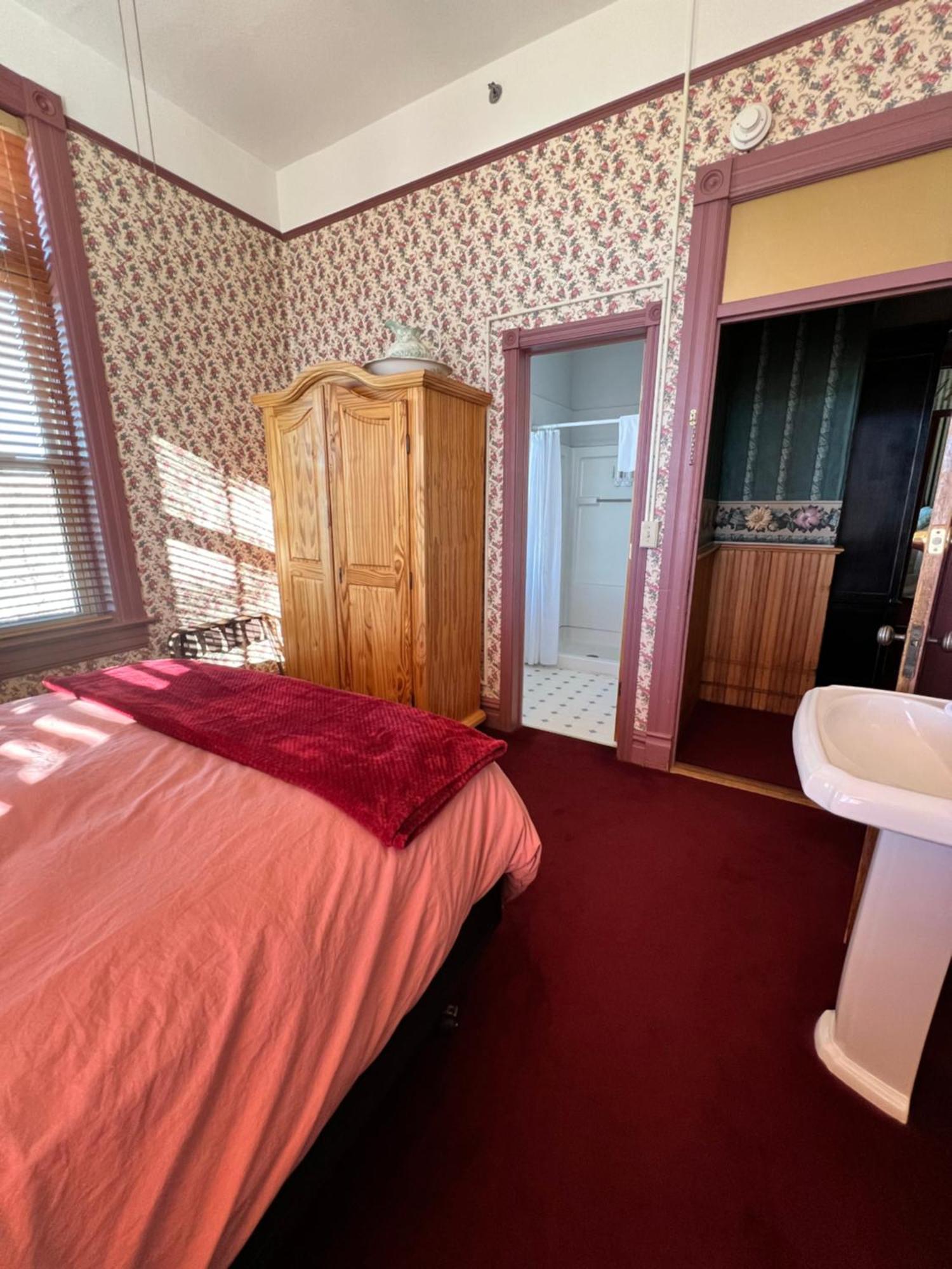 St Nicholas Inn Cripple Creek