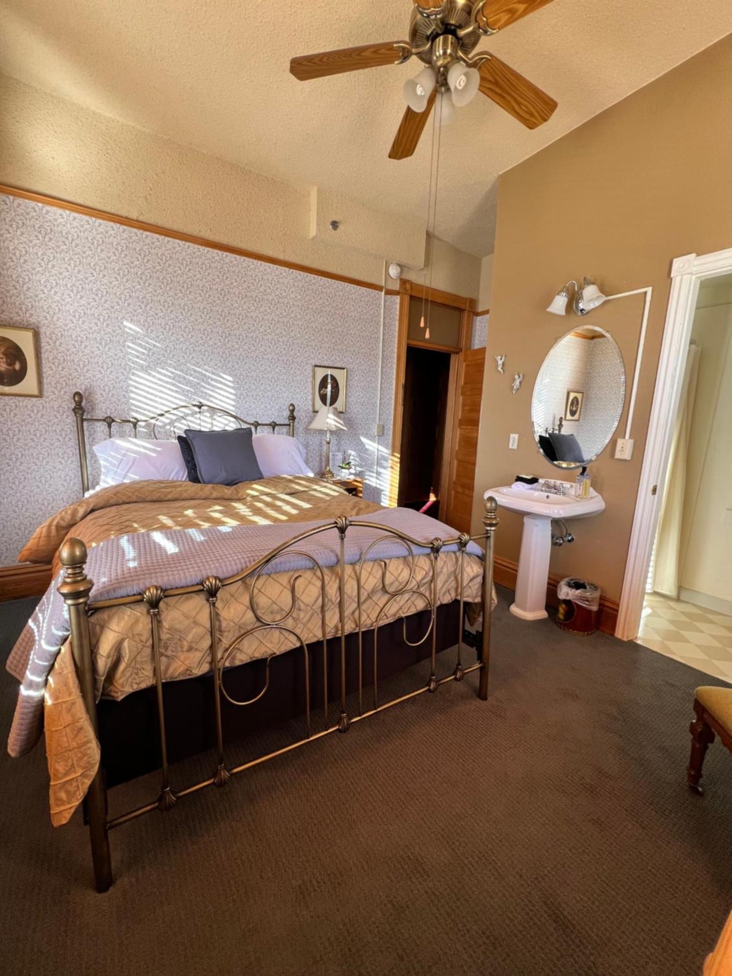 St Nicholas 3* Cripple Creek