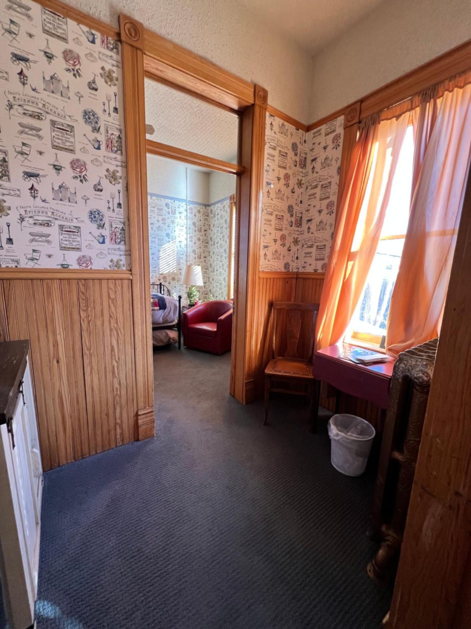 Inn St Nicholas Cripple Creek