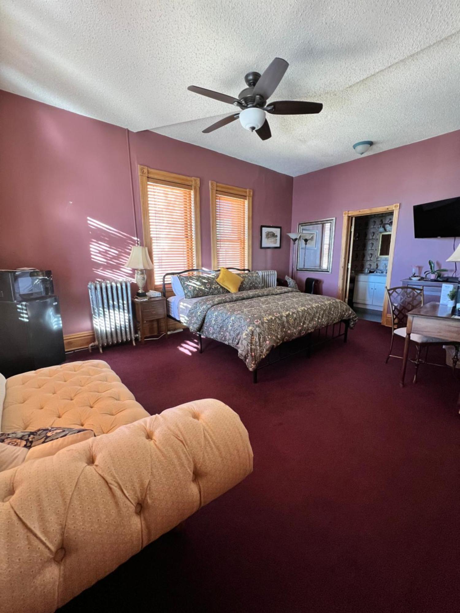 St Nicholas Inn Cripple Creek