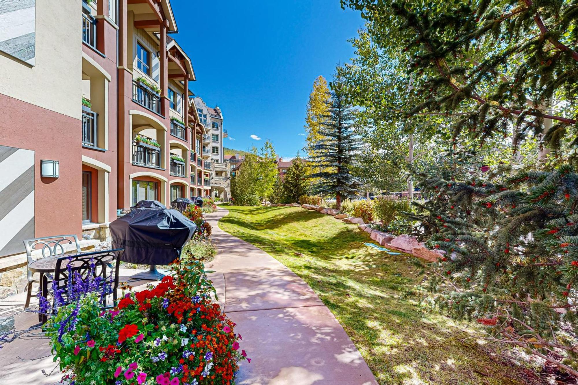 Apartment Lion Square North 192 Vail