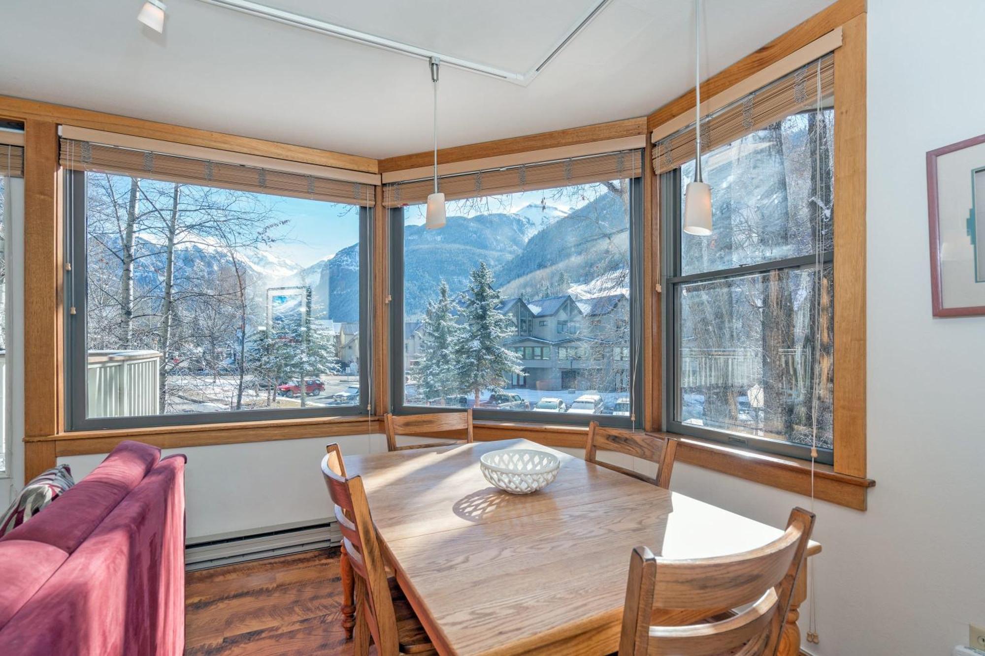 Plunge A By Avantstay Stunning Views A Block From Lift 7