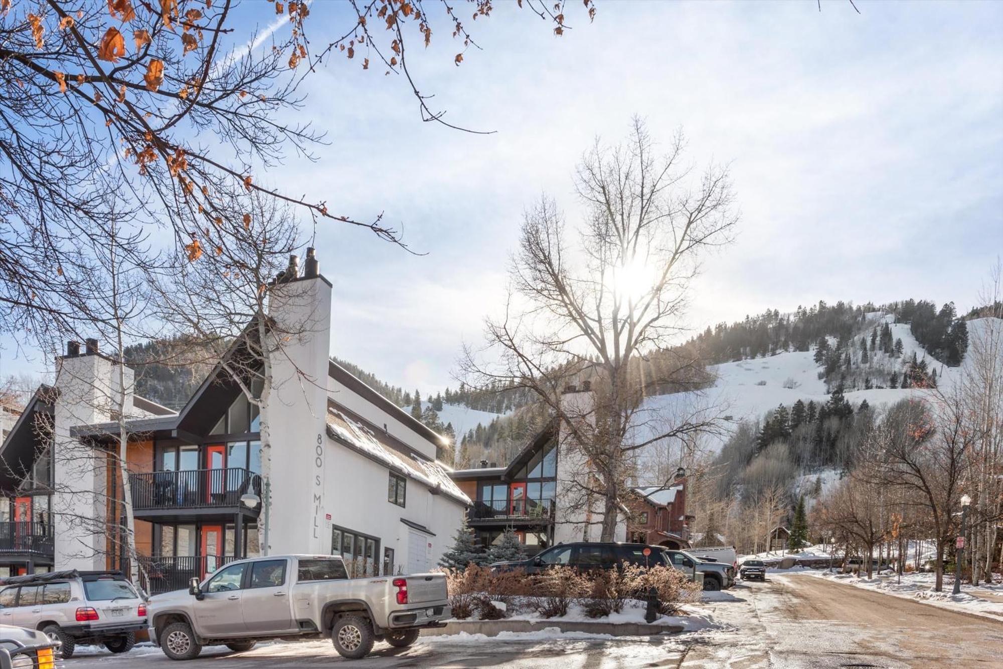 New Listing 3br 3ba Apartment