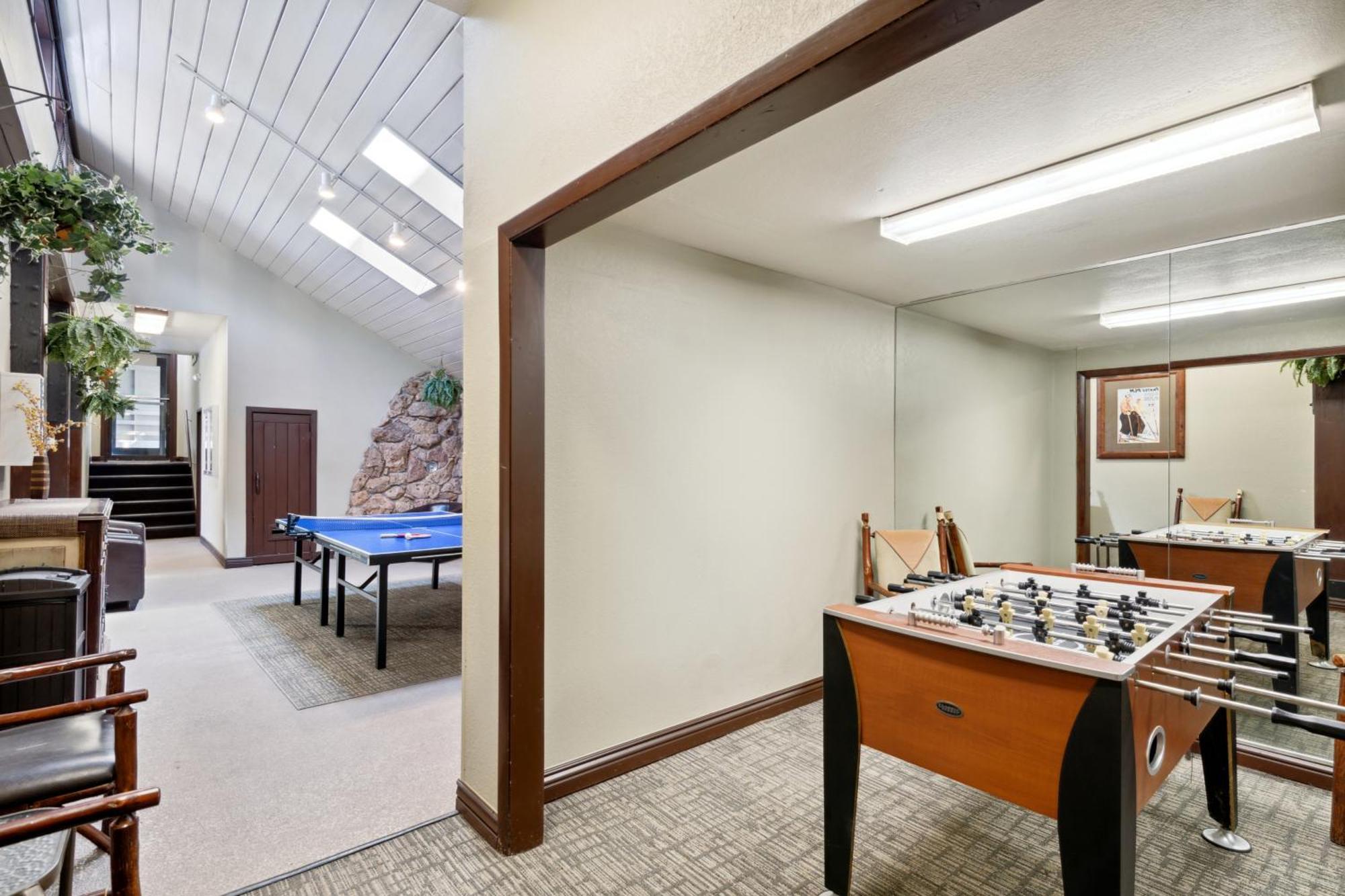Falcon Point Aparthotel