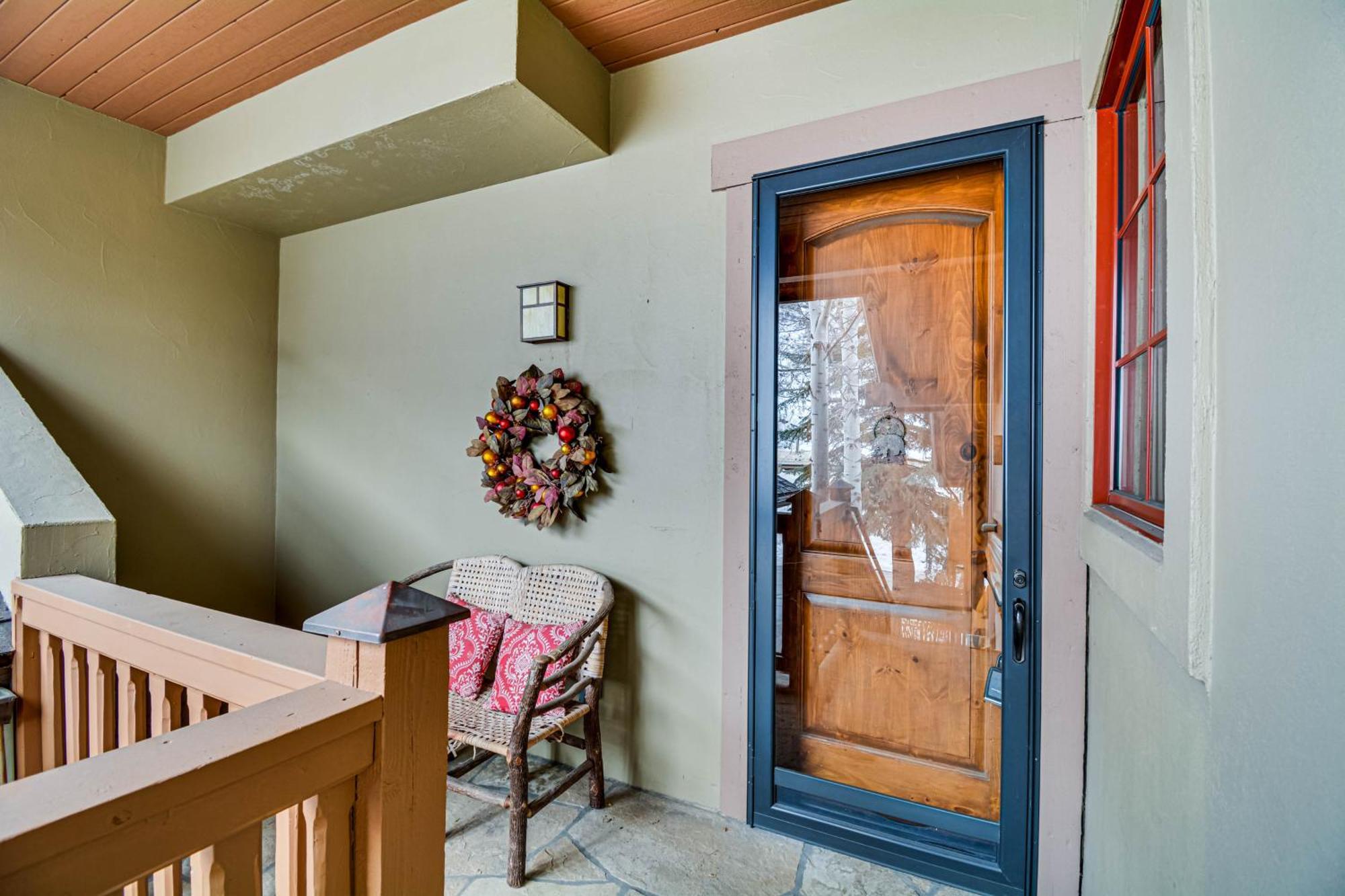 Apartment Cozy Retreat With Private Deck And Pool Access! Avon