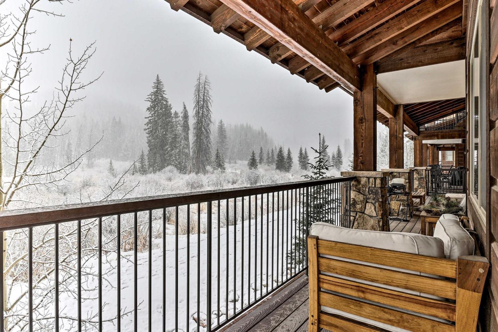 Four-season With Pool Access! Winter Park