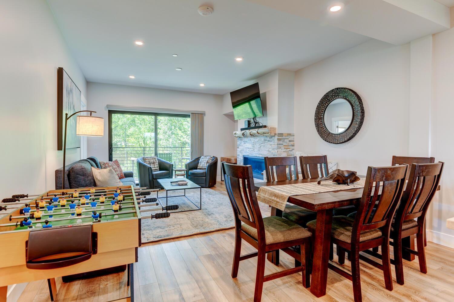 Holiday home Luxury 102: Panoramic Views & Activity Perks *