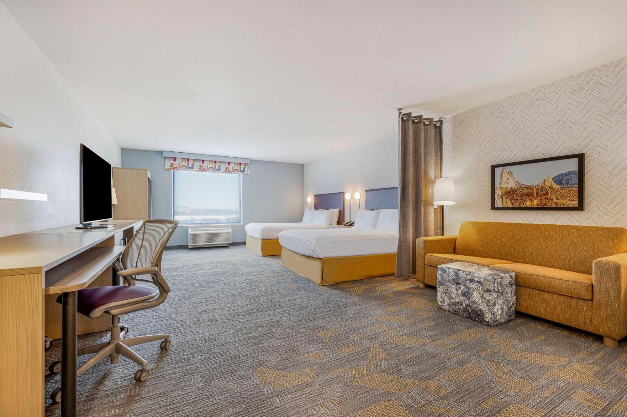 Home2 By Hilton Airport Hotel 3*