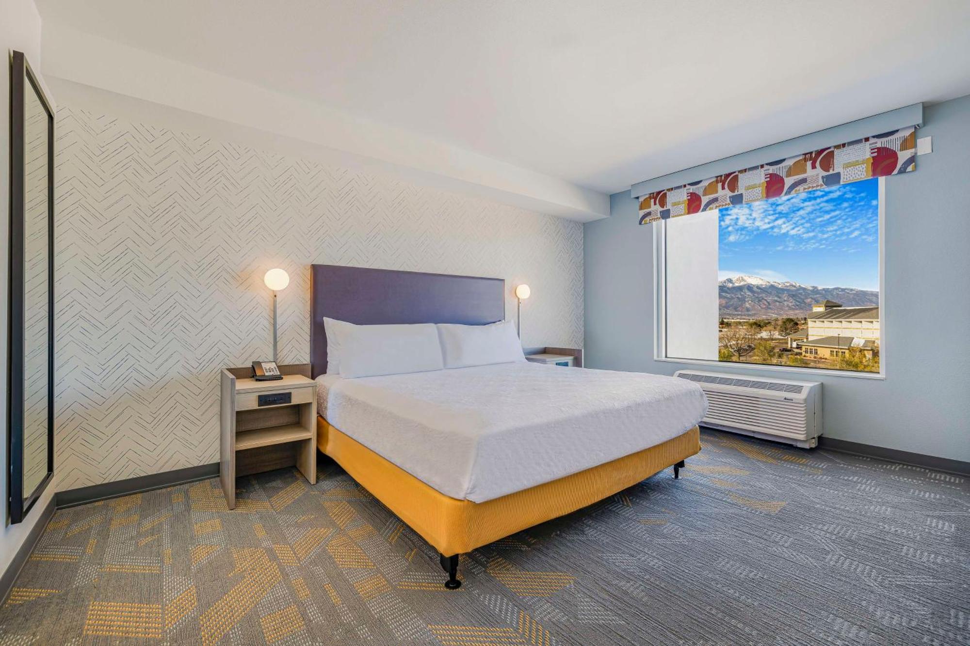 Home2 By Hilton Airport Colorado Springs