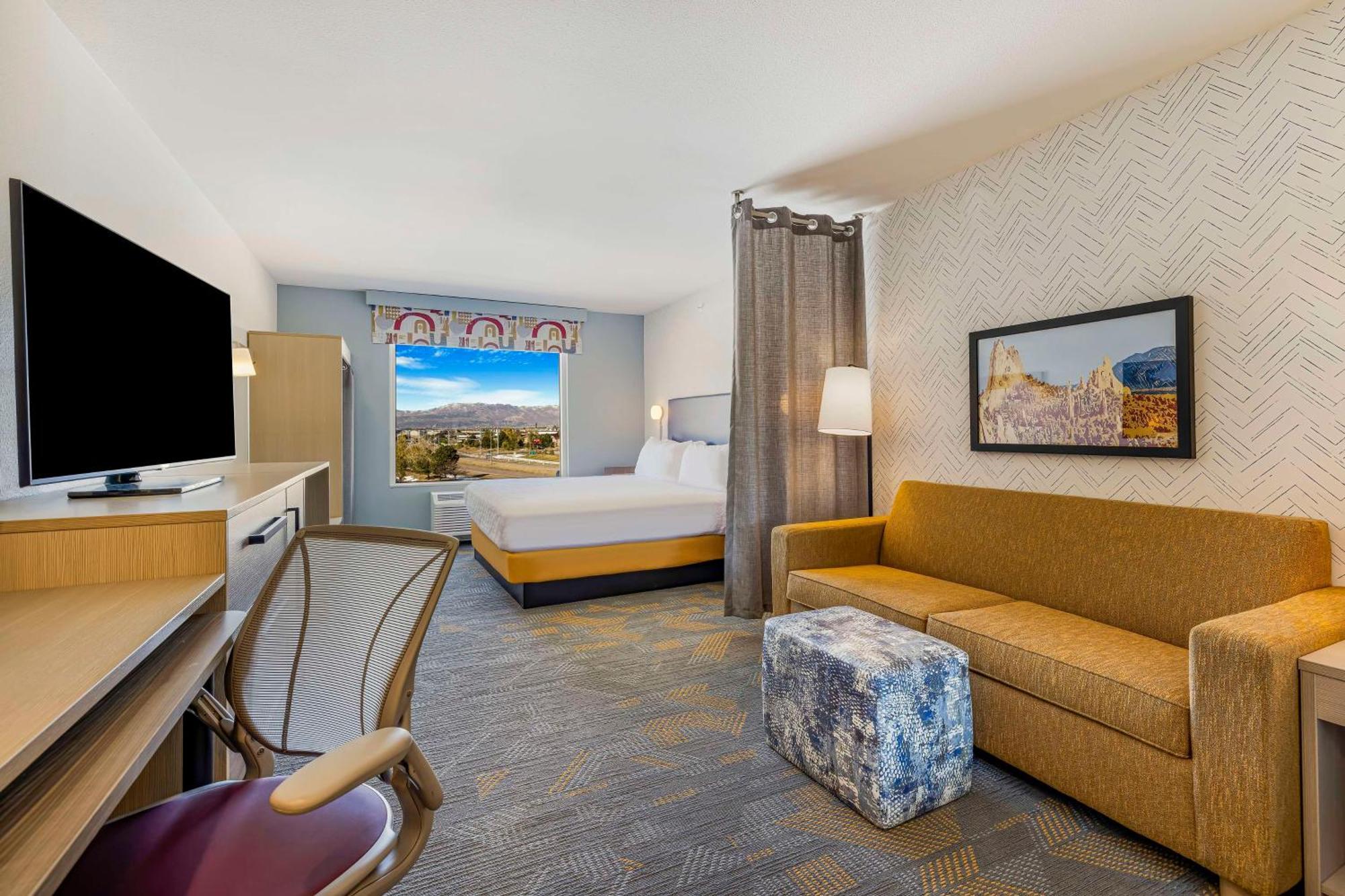 Hotel Home2 By Hilton Airport 3*