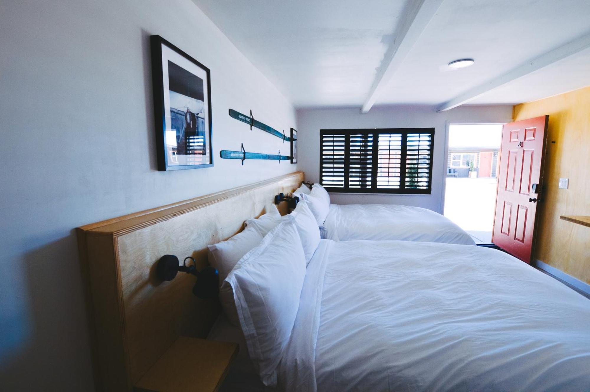 The Timberline Motel *