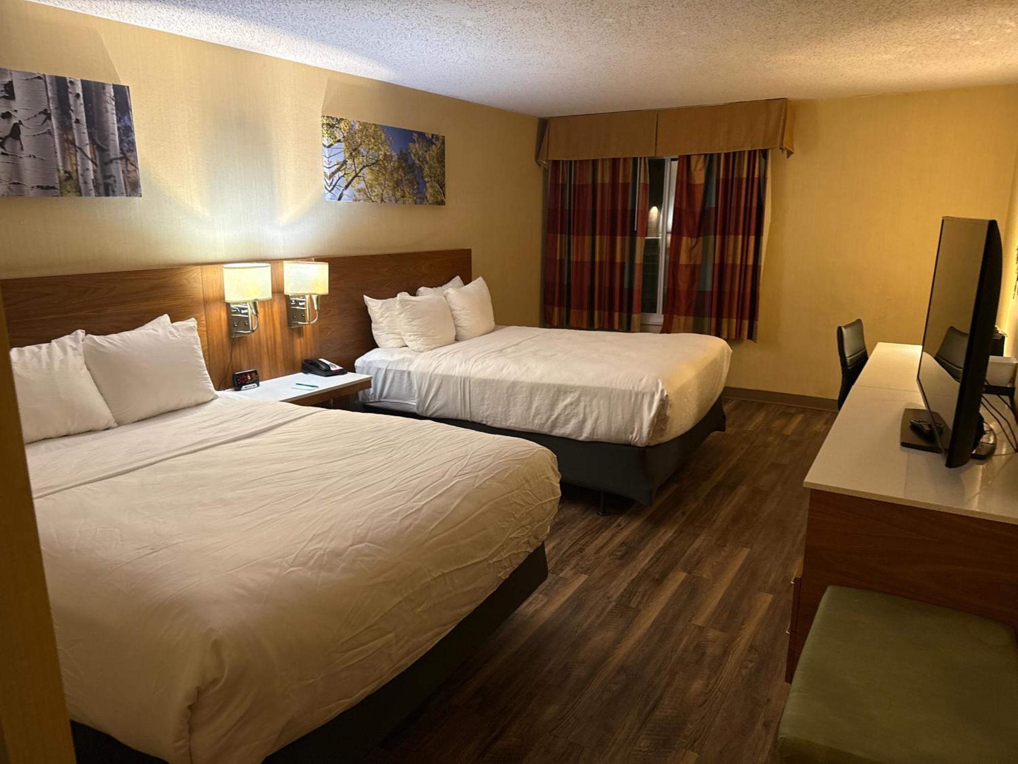 Inn Quality And Conference Center Downtown 3*
