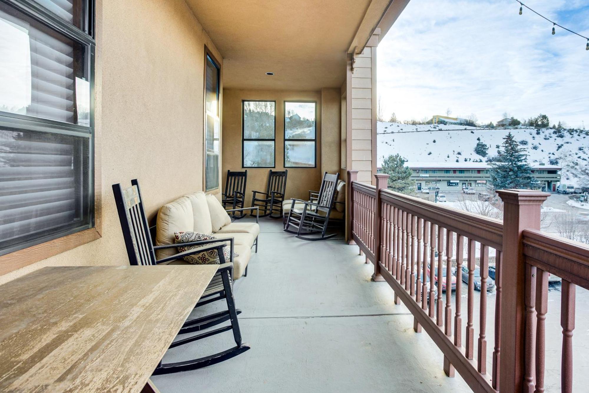 Mountain-view In The Heart Of Edwards!