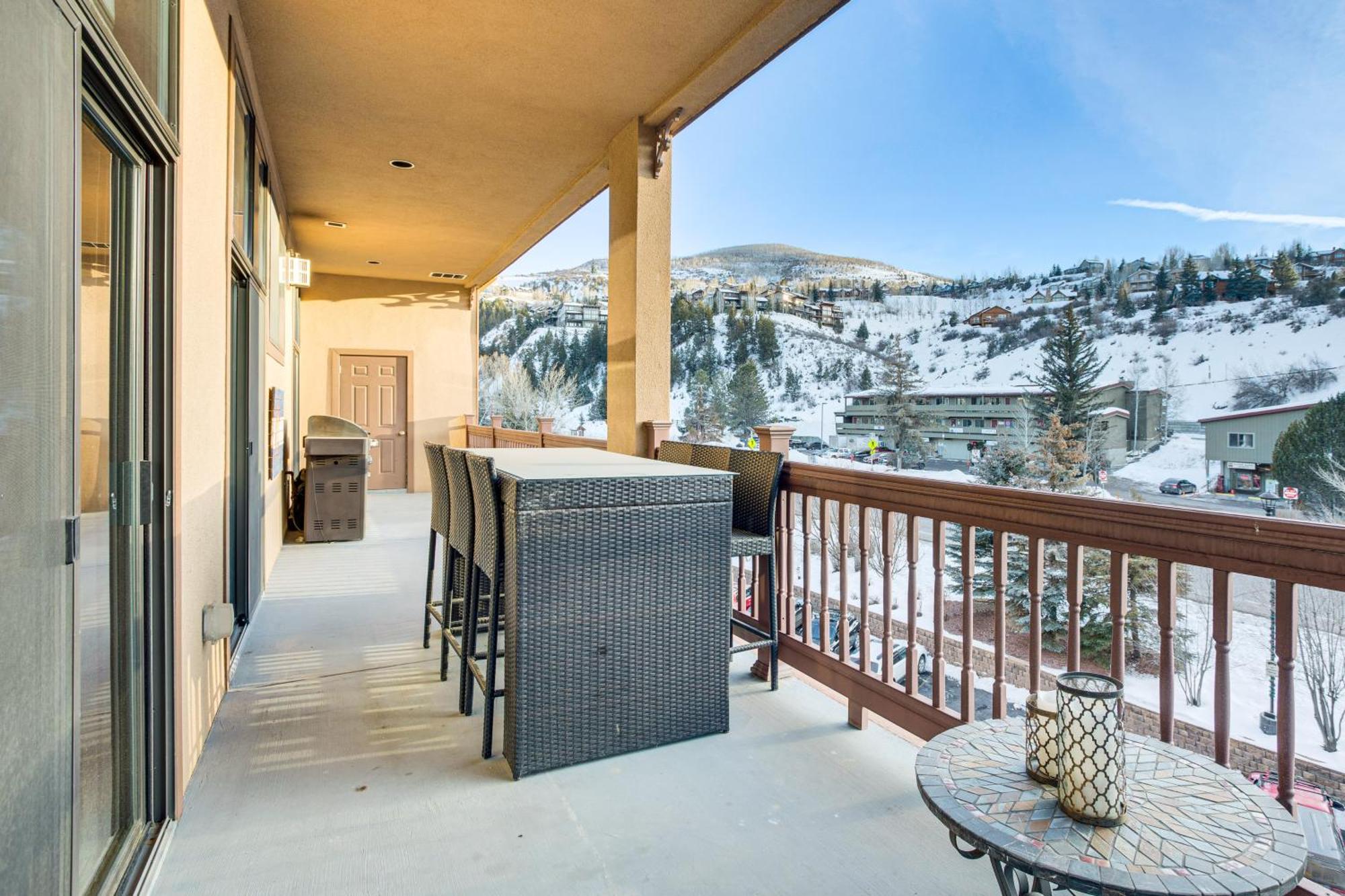 Apartment Mountain-view In The Heart Of Edwards! *