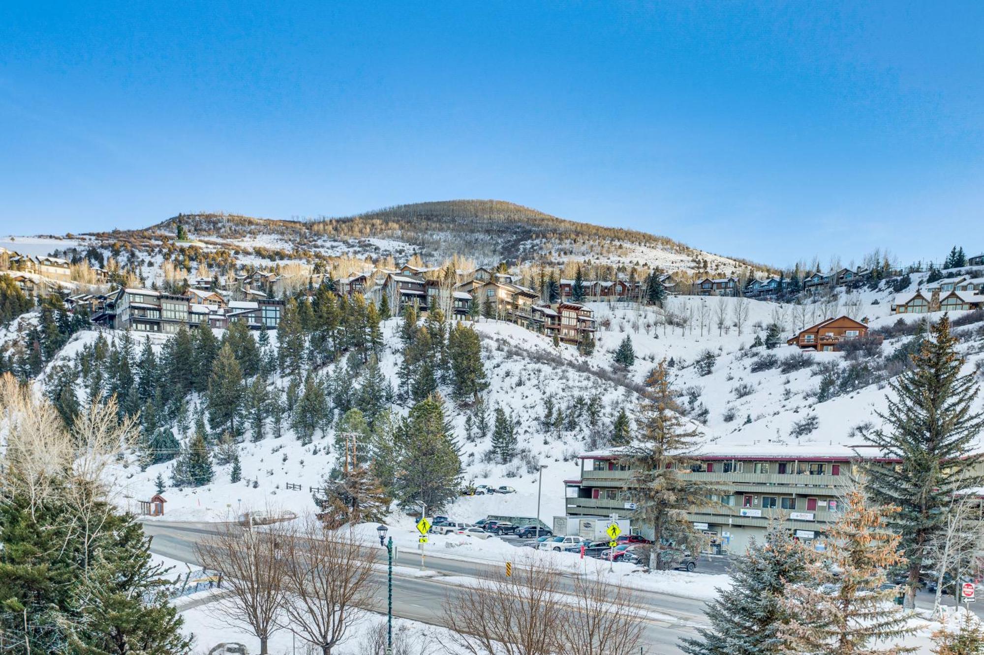Mountain-view In The Heart Of Edwards!